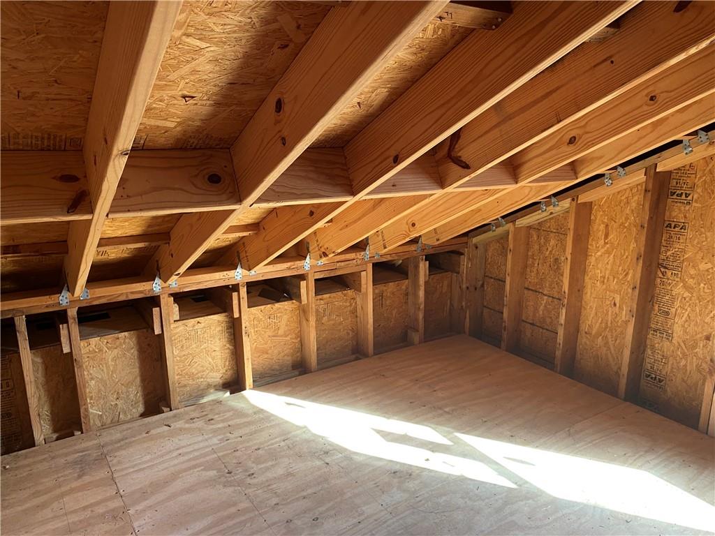 6605 Pine Ridge Circle