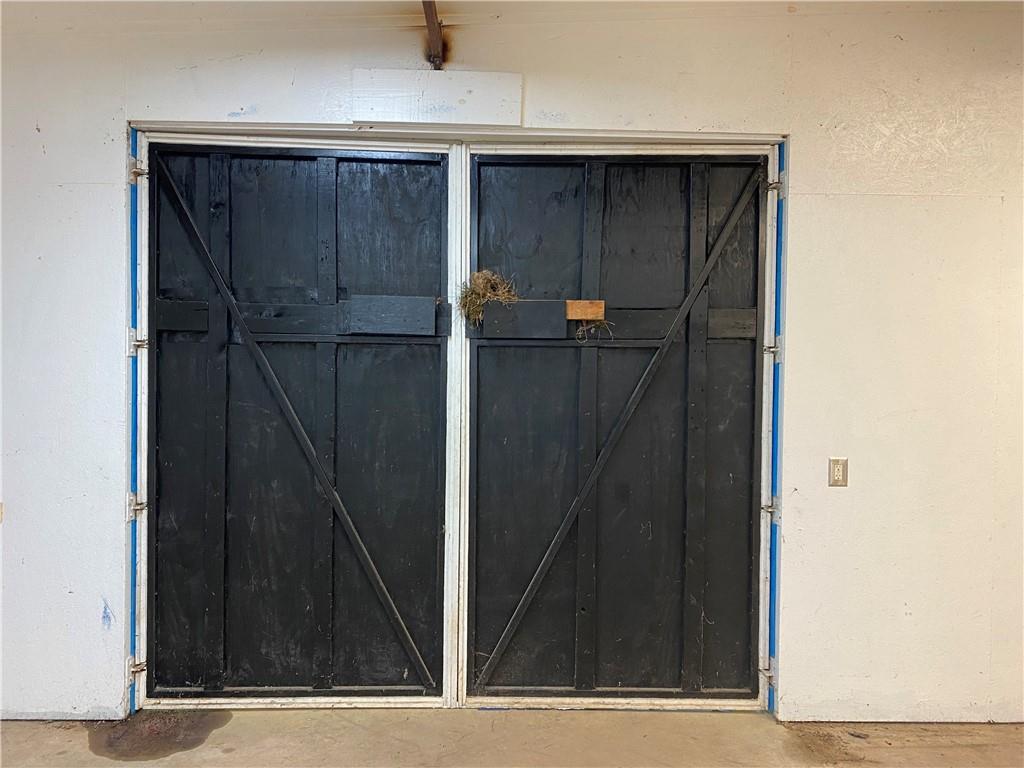 6605 Pine Ridge Circle