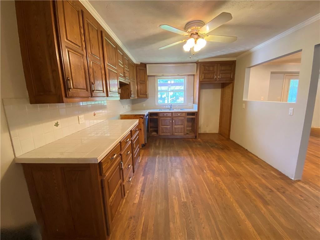 6605 Pine Ridge Circle