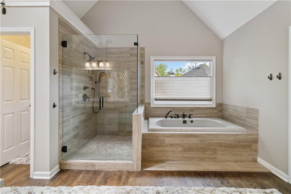 984 Pinfeather Court