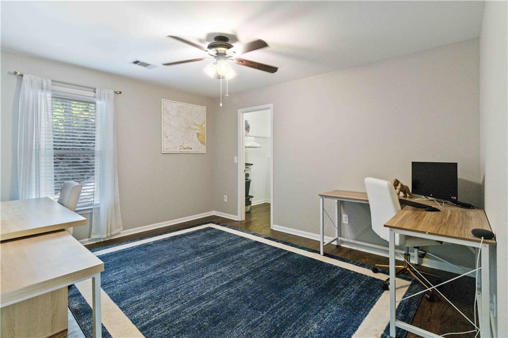 984 Pinfeather Court