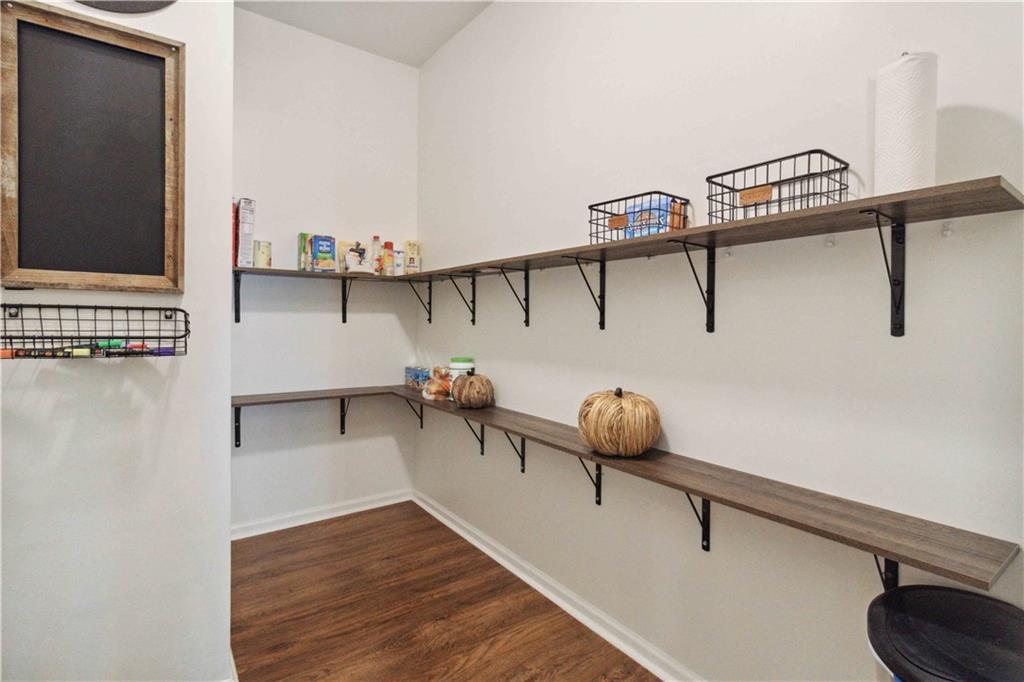 984 Pinfeather Court