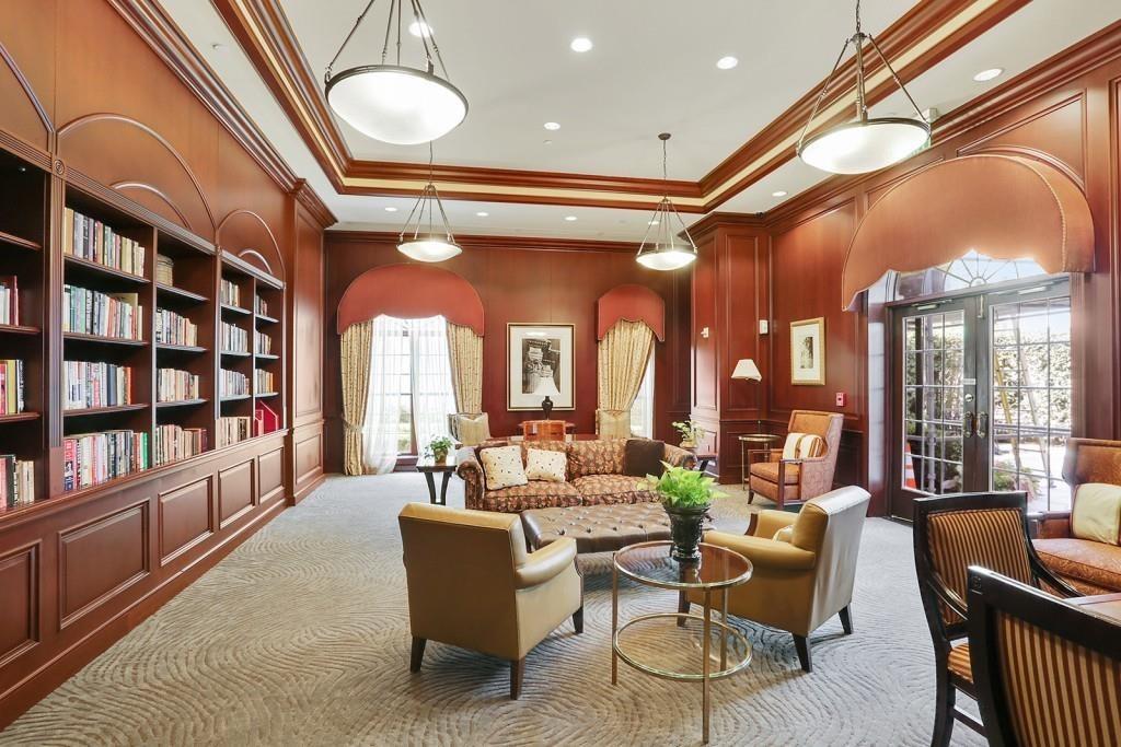 195 14th Street NE Unit 402