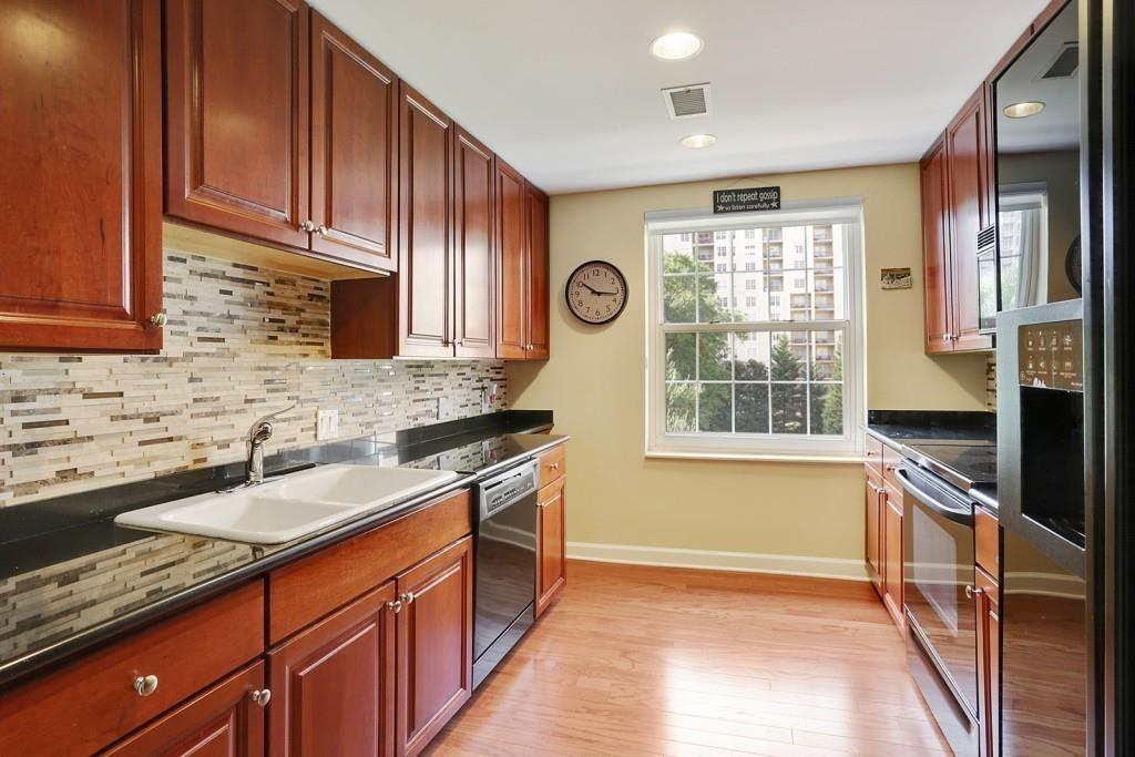 195 14th Street NE Unit 402