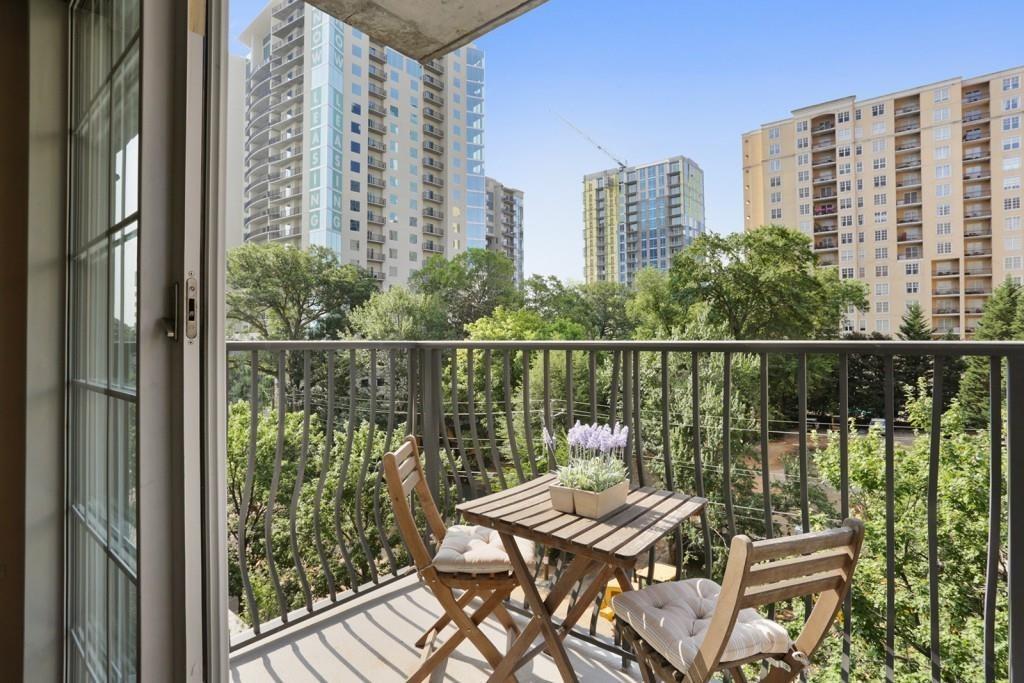 195 14th Street NE Unit 402