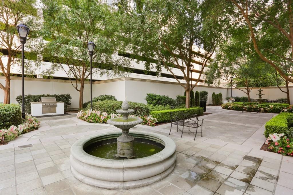 195 14th Street NE Unit 402