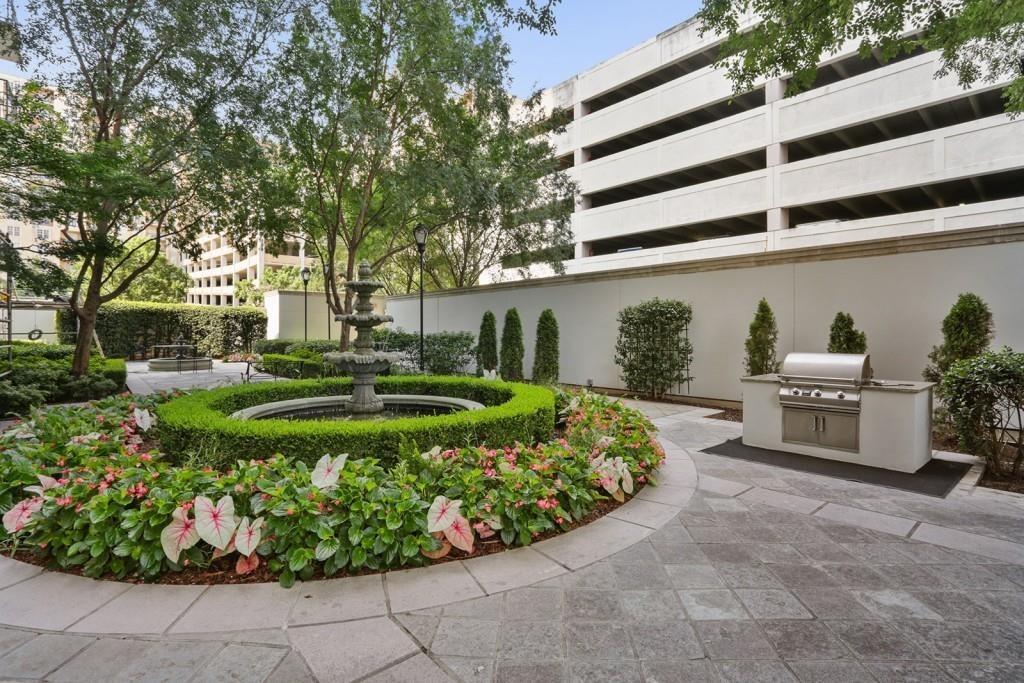 195 14th Street NE Unit 402