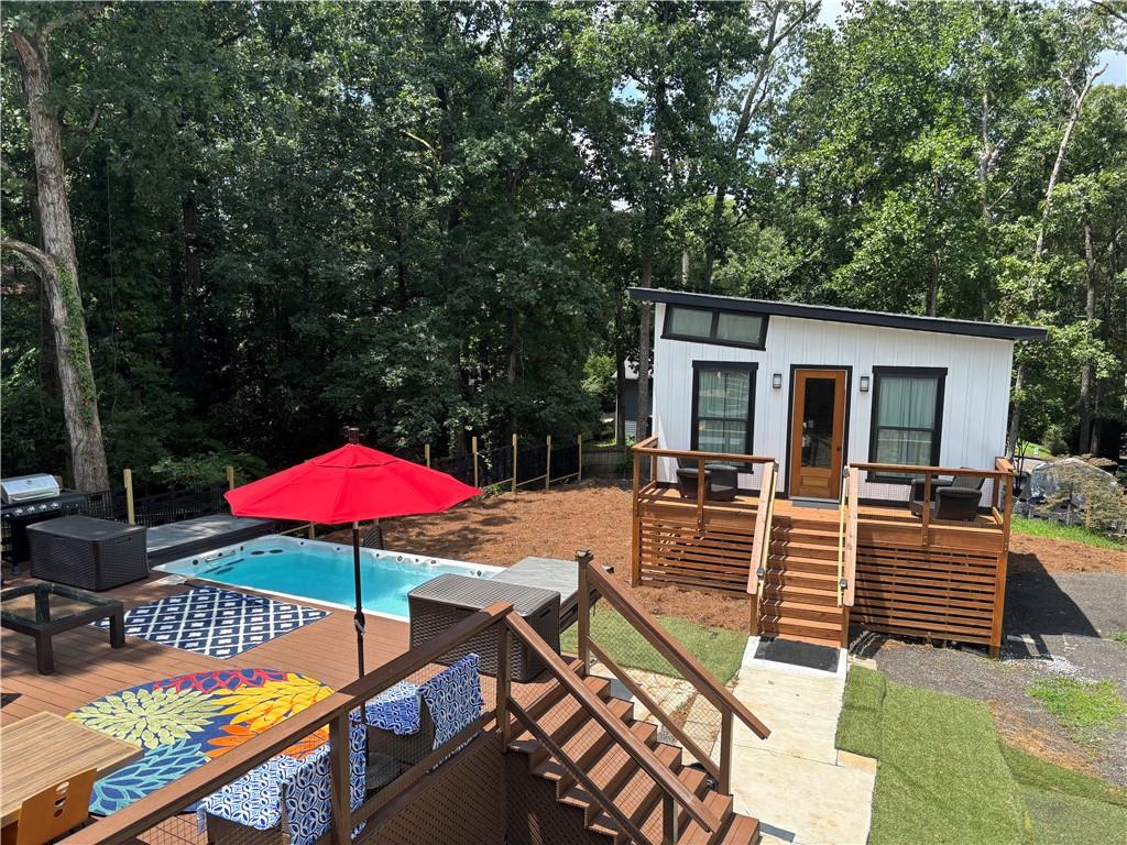 805 Montclaire Place