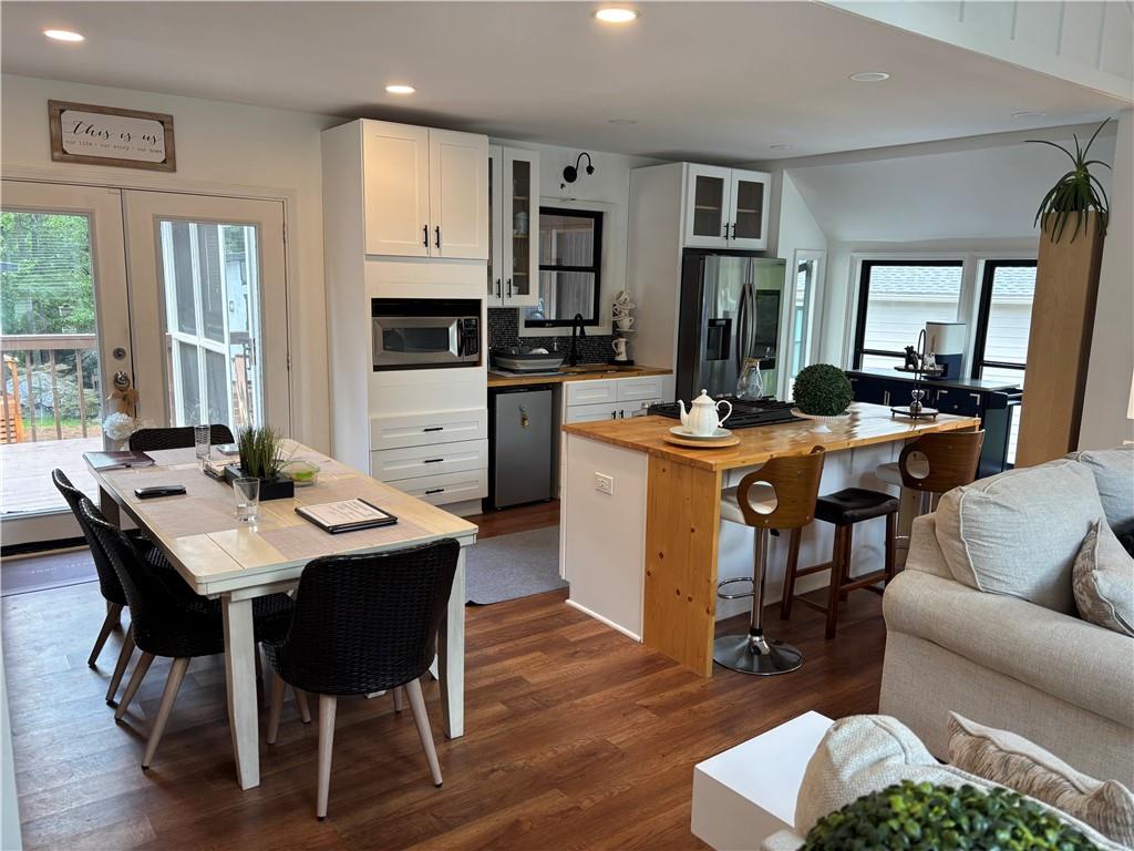 805 Montclaire Place