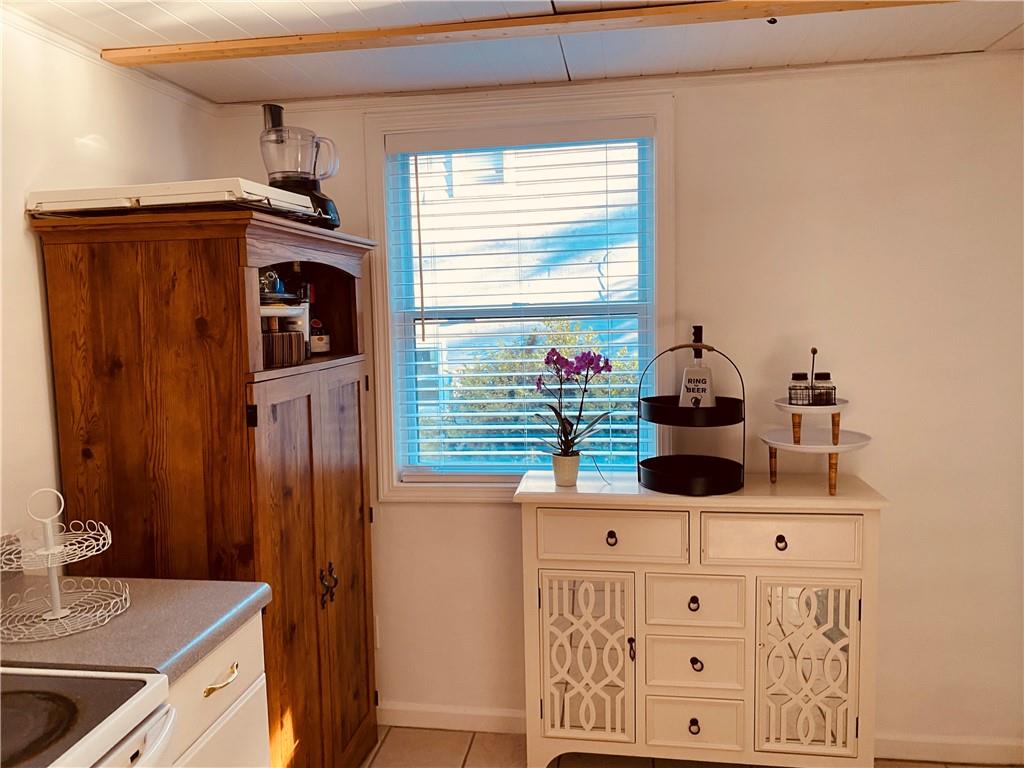 805 Montclaire Place