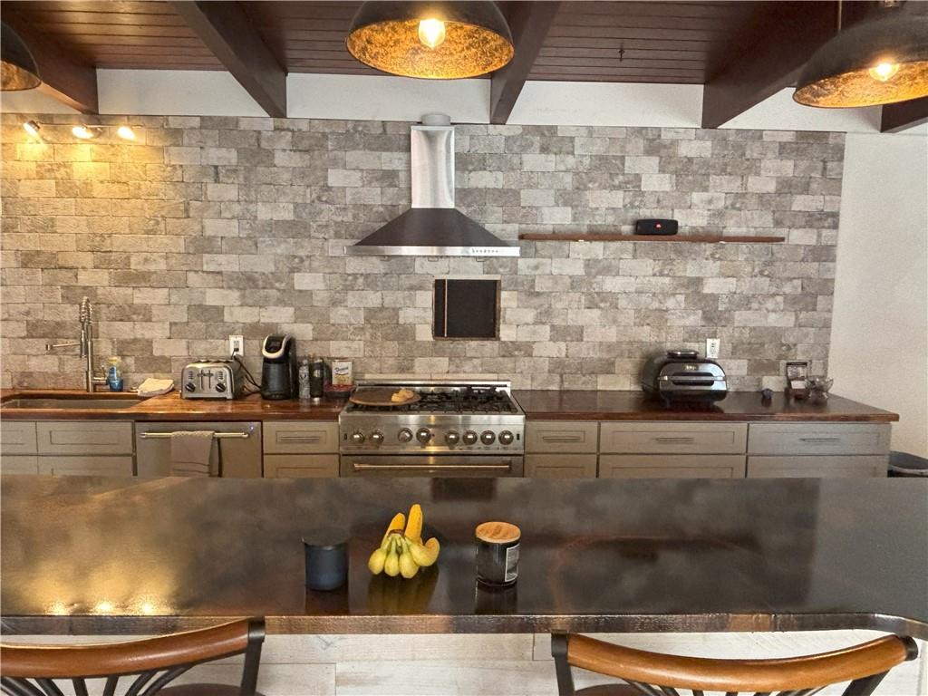 123 Tanglewood Drive