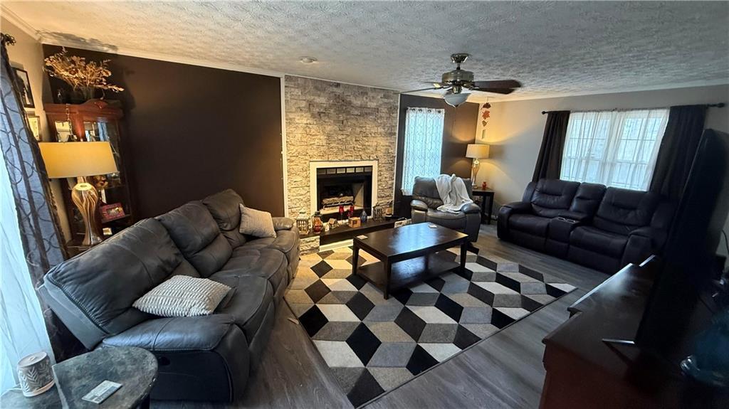 28 Saddle Field Circle NW