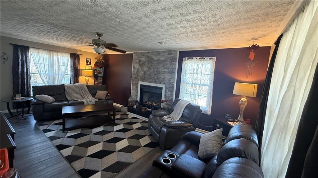 28 Saddle Field Circle NW