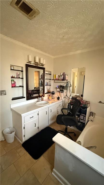 28 Saddle Field Circle NW