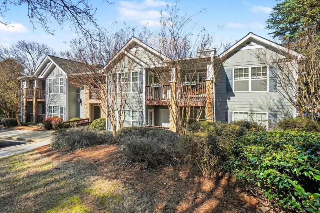 1004 Madison Lane SE