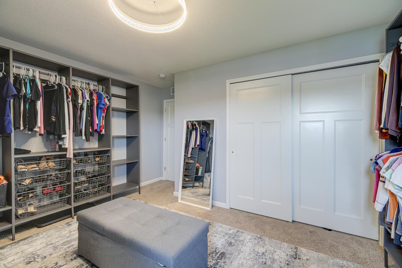 1097 Prairie View Lane