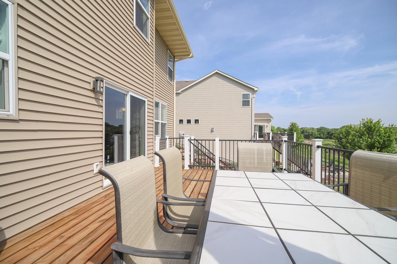 1097 Prairie View Lane