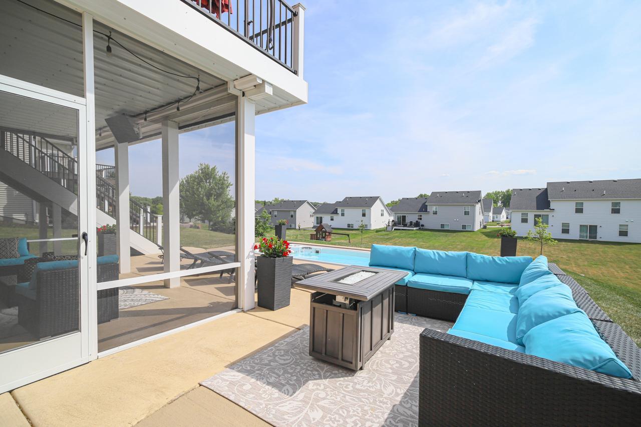 1097 Prairie View Lane