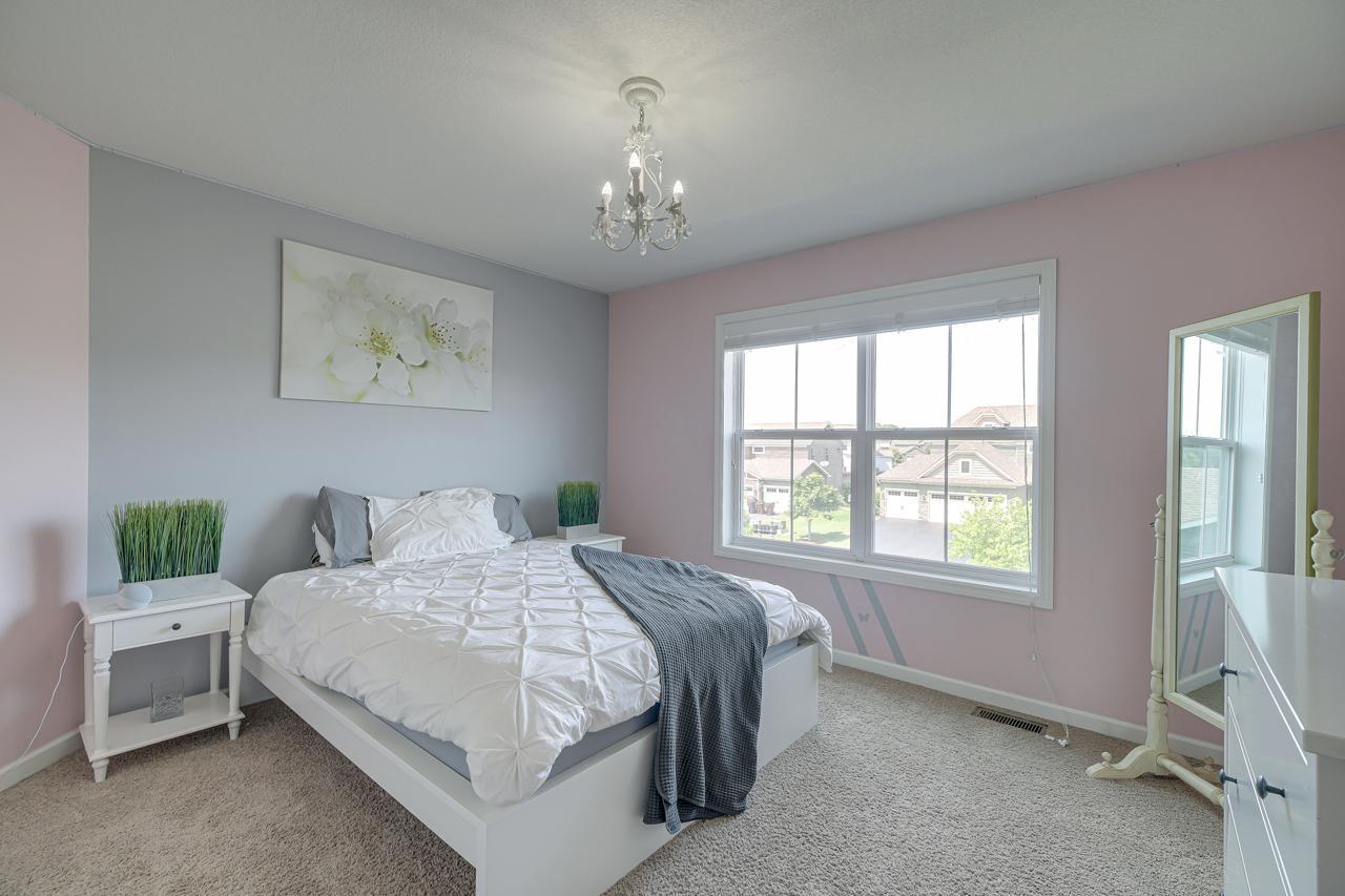 1097 Prairie View Lane