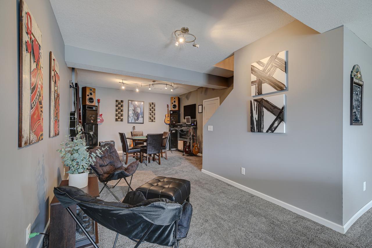 1097 Prairie View Lane