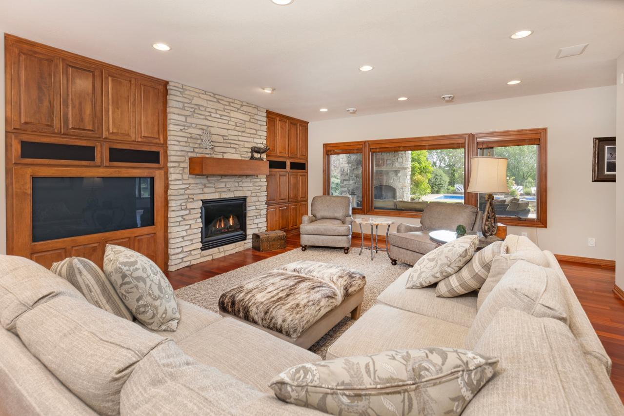 3030 Fairway Circle