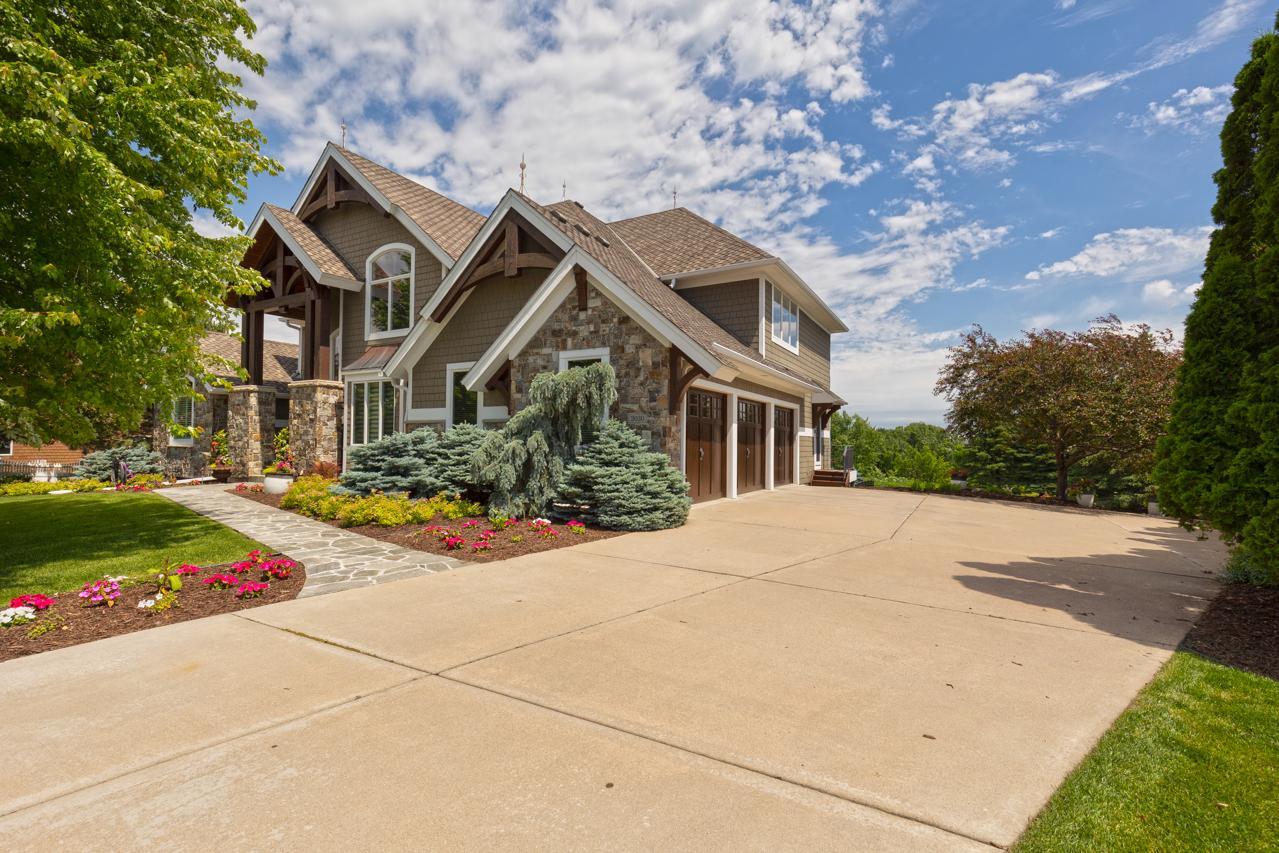 3030 Fairway Circle
