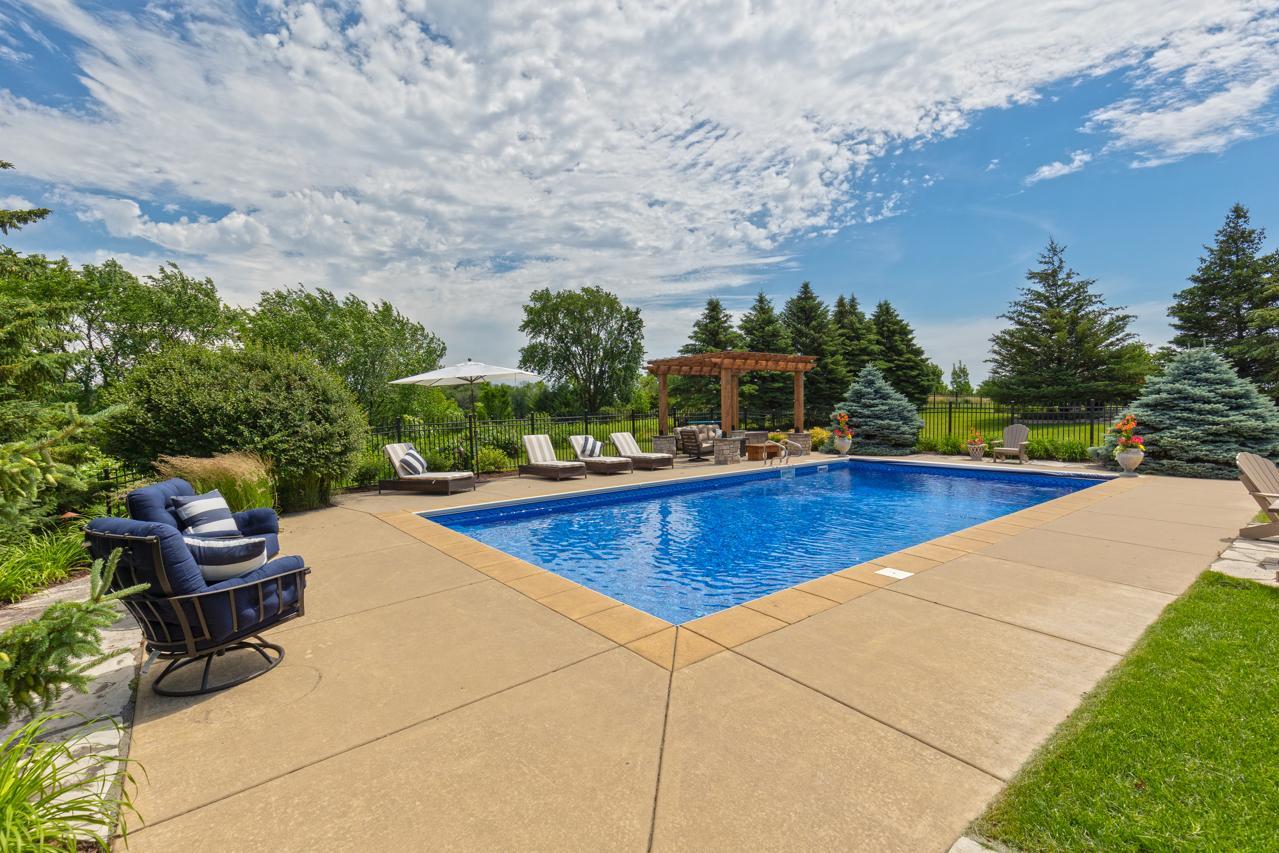 3030 Fairway Circle