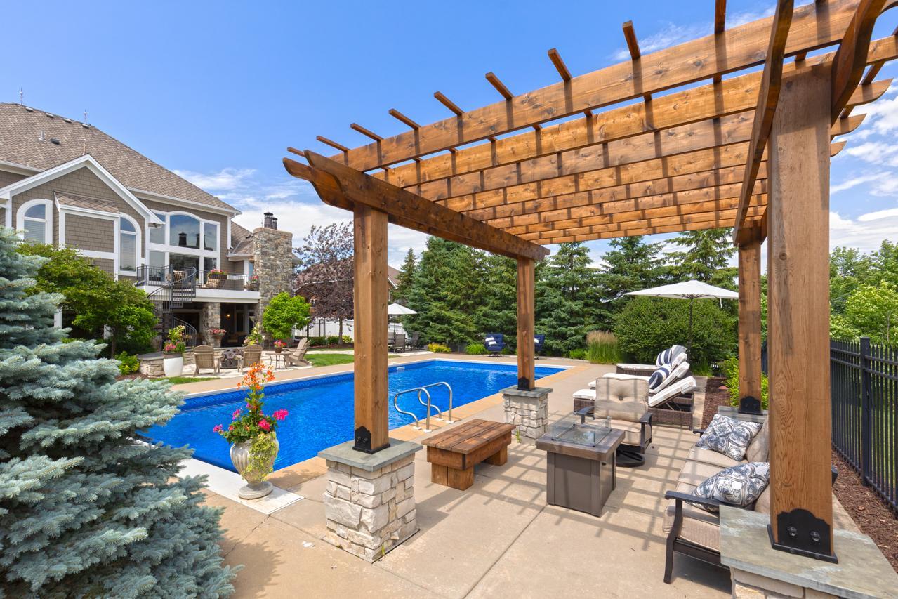3030 Fairway Circle