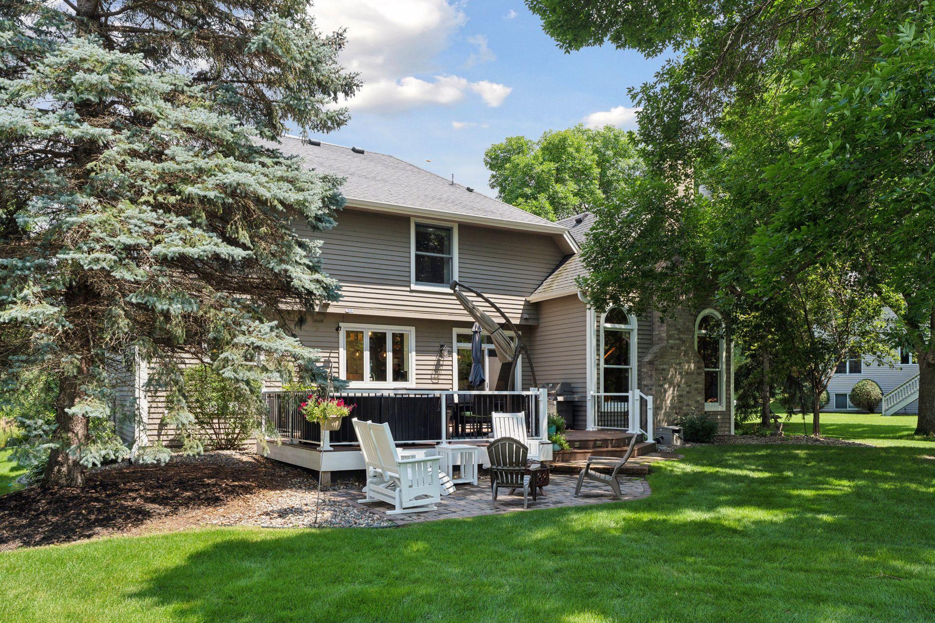 8838 Victoria Drive