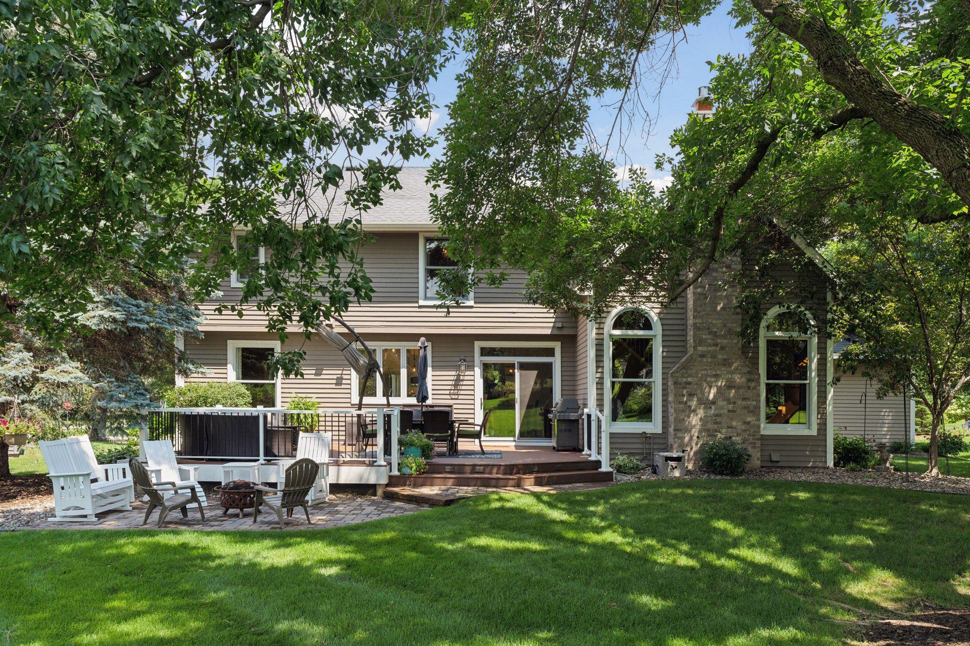 8838 Victoria Drive