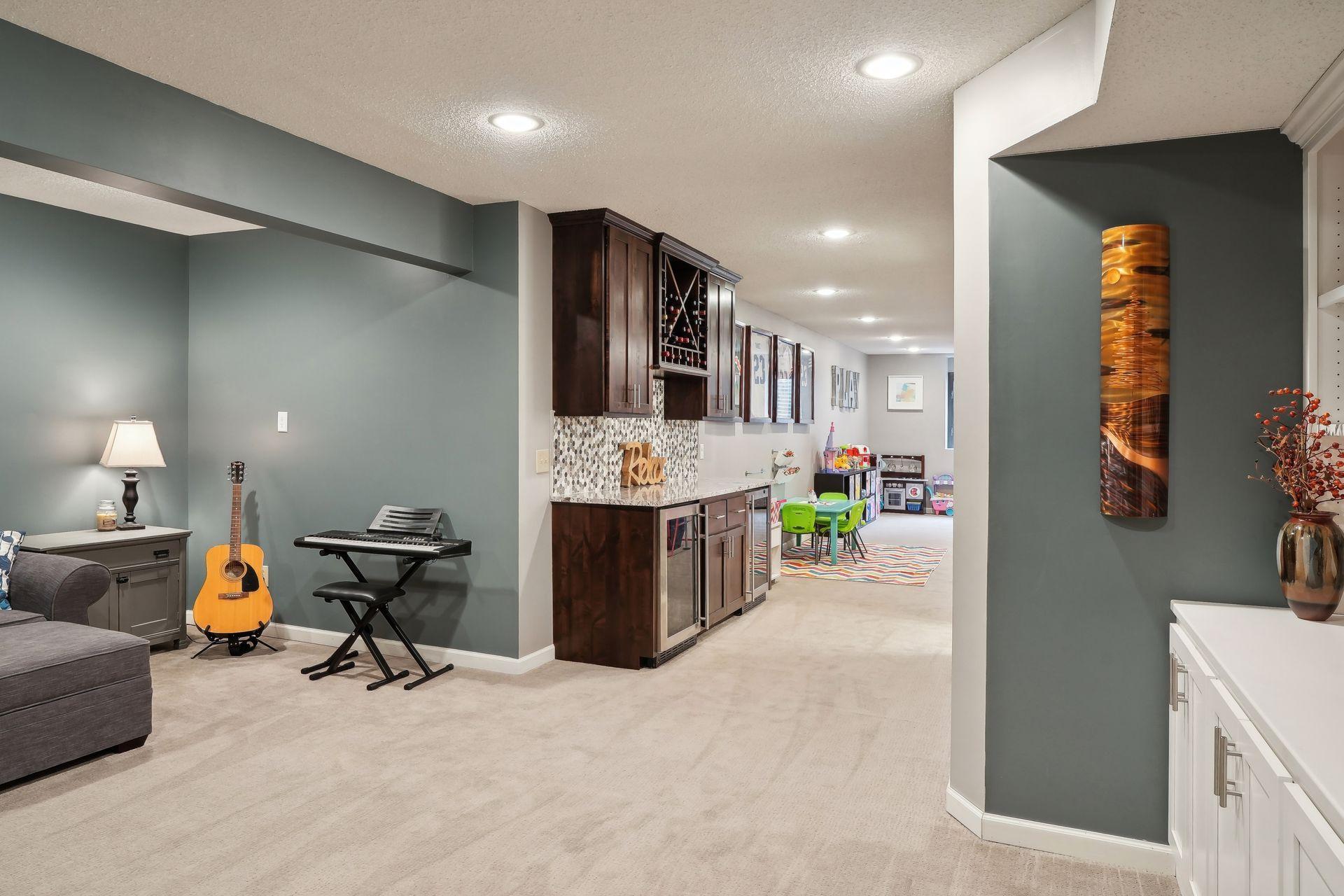 8838 Victoria Drive
