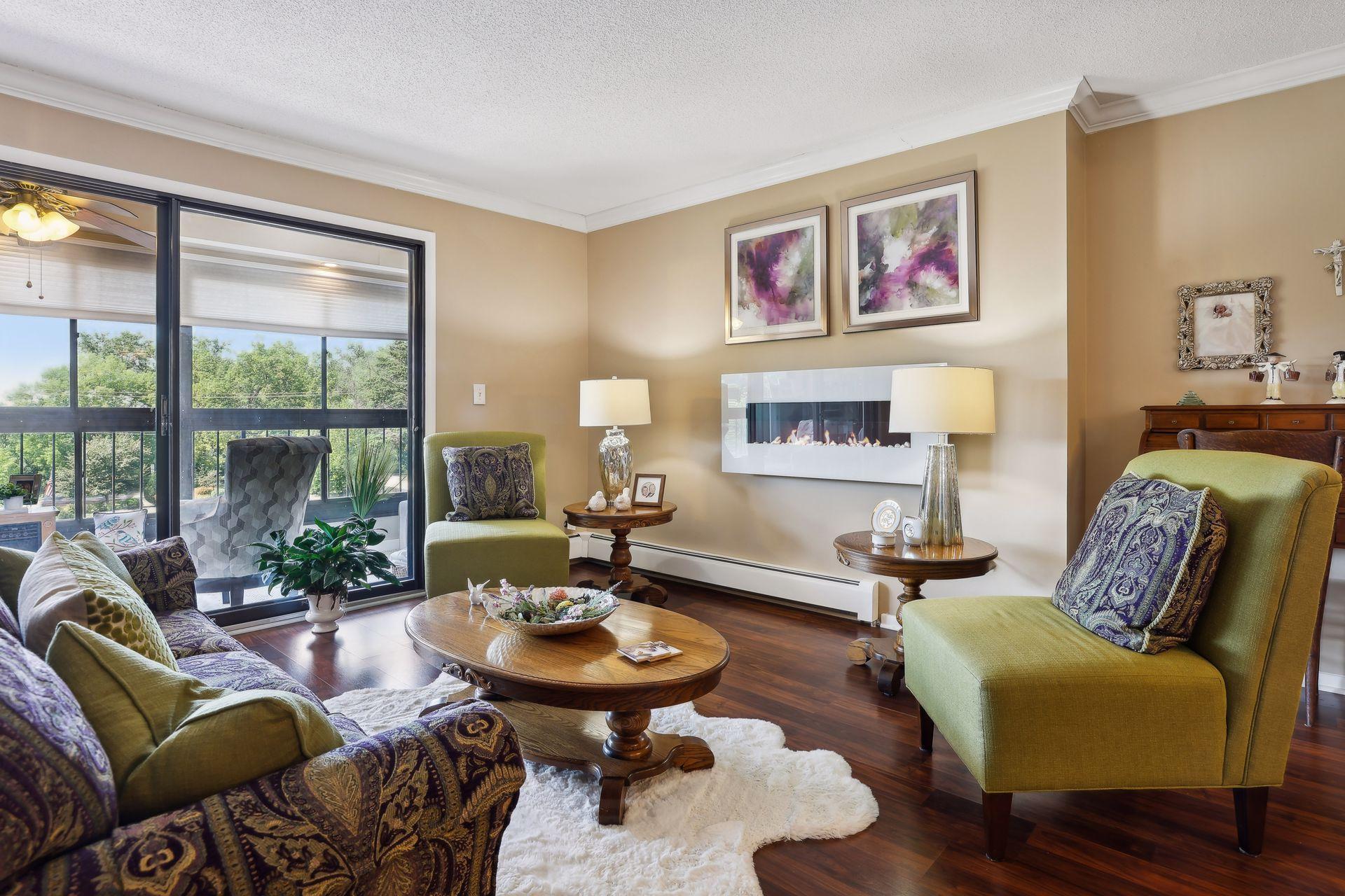 3090 Lexington Avenue N Unit: B2