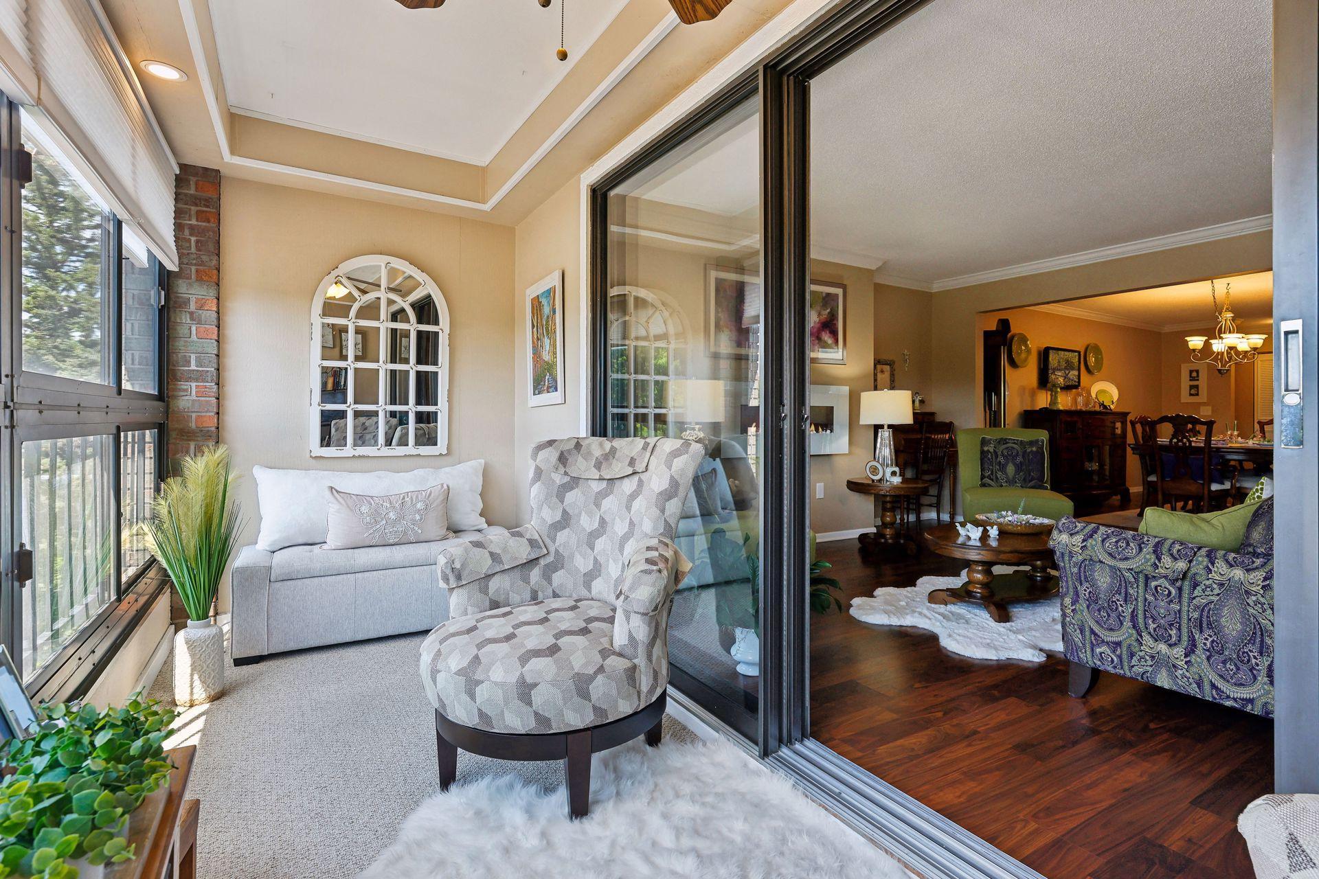 3090 Lexington Avenue N Unit: B2