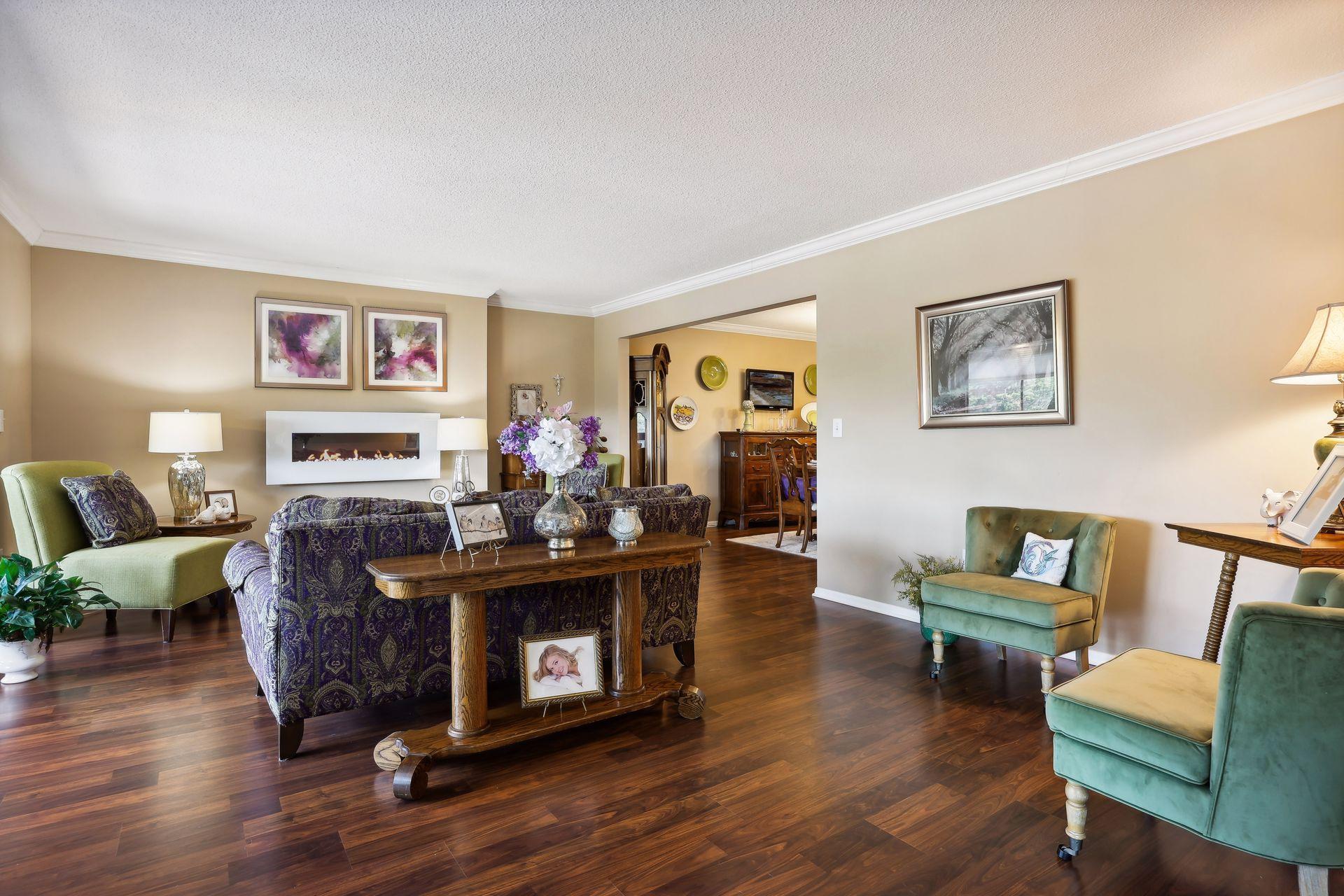 3090 Lexington Avenue N Unit: B2