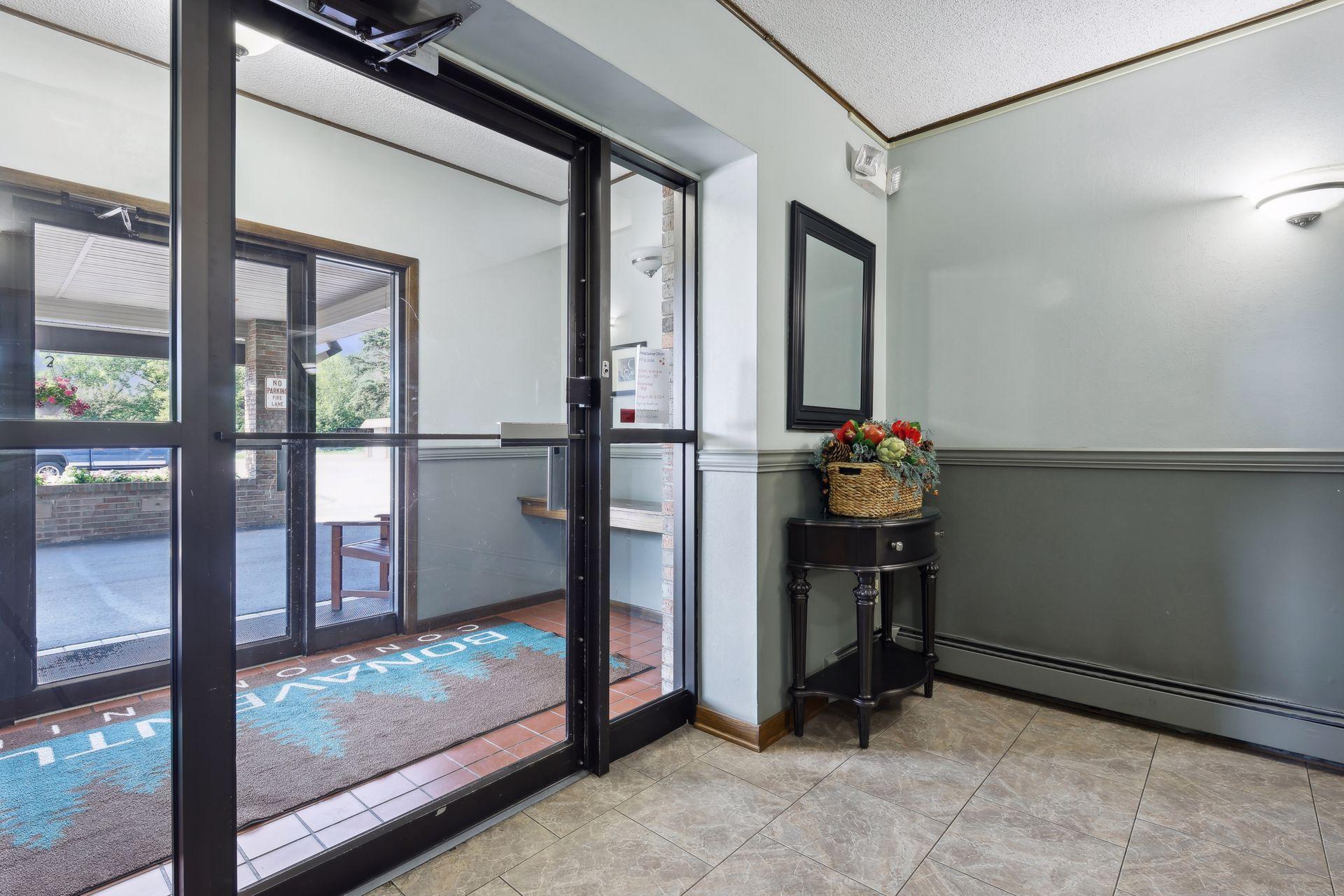 3090 Lexington Avenue N Unit: B2