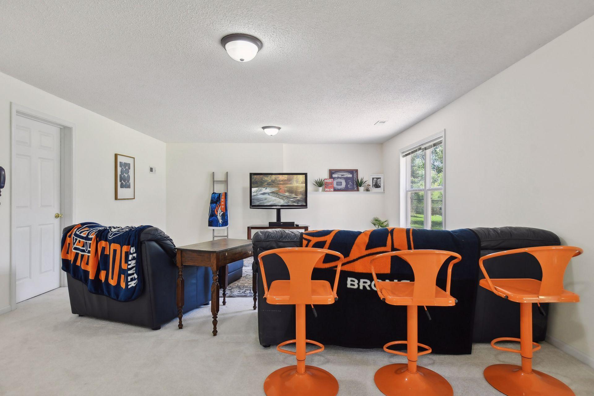 8330 Chestnut Court