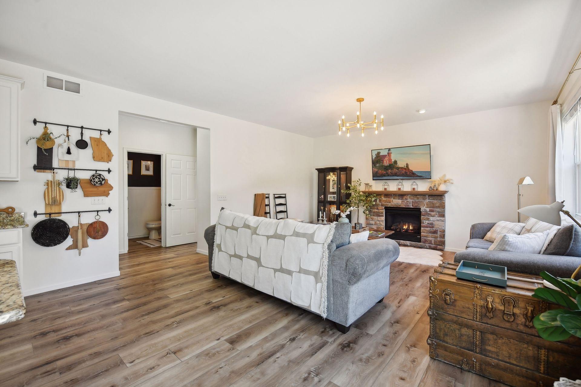 8330 Chestnut Court
