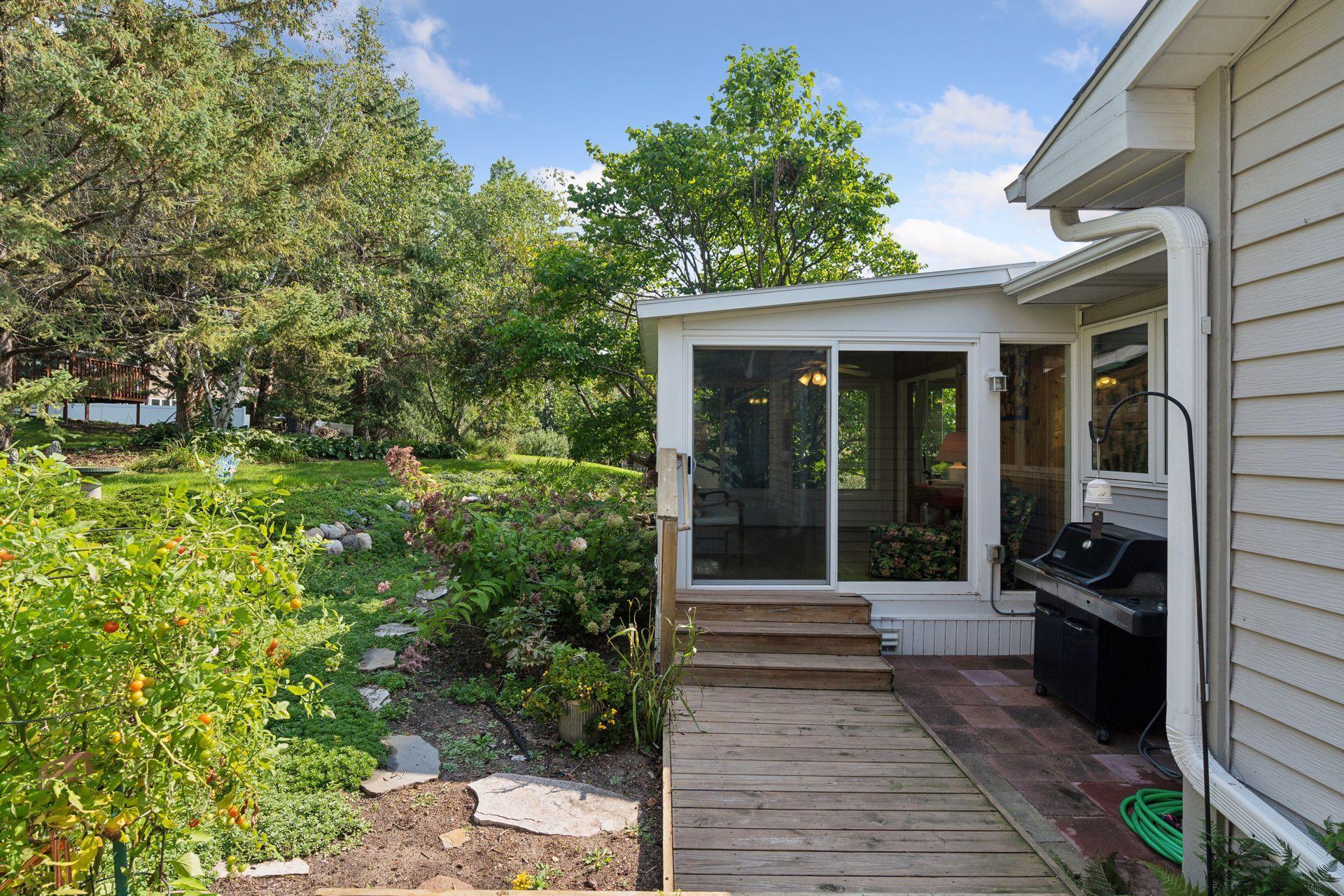 9965 Windsor Terrace