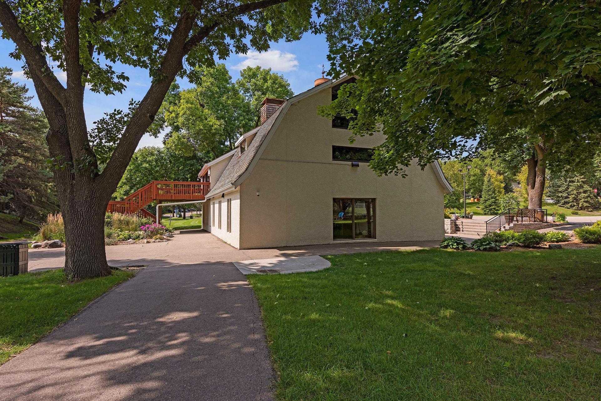 9965 Windsor Terrace