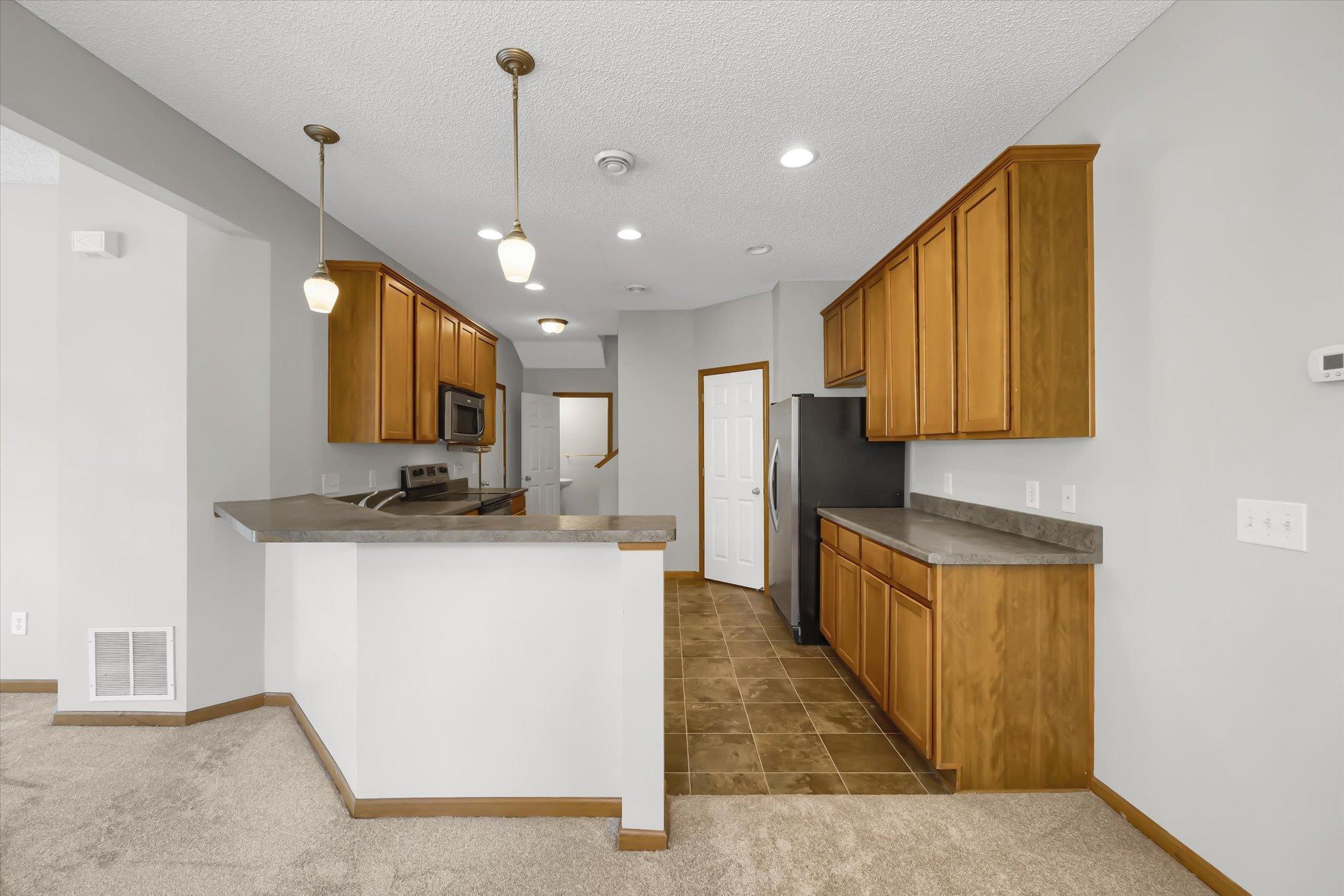 15652 Emerald Drive N Unit: 1