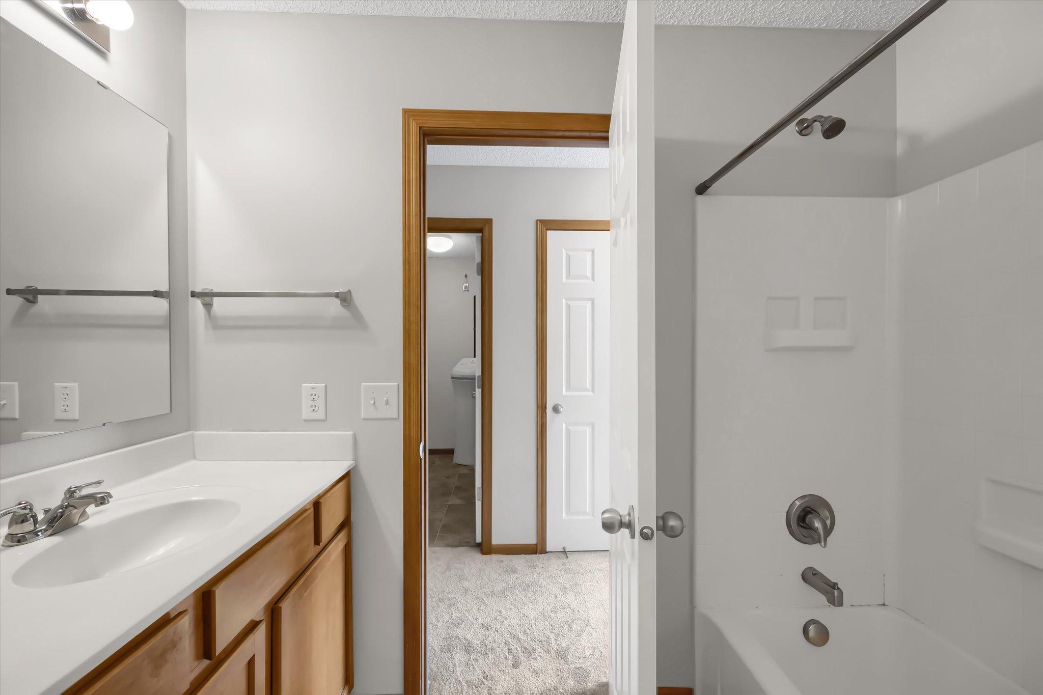 15652 Emerald Drive N Unit: 1