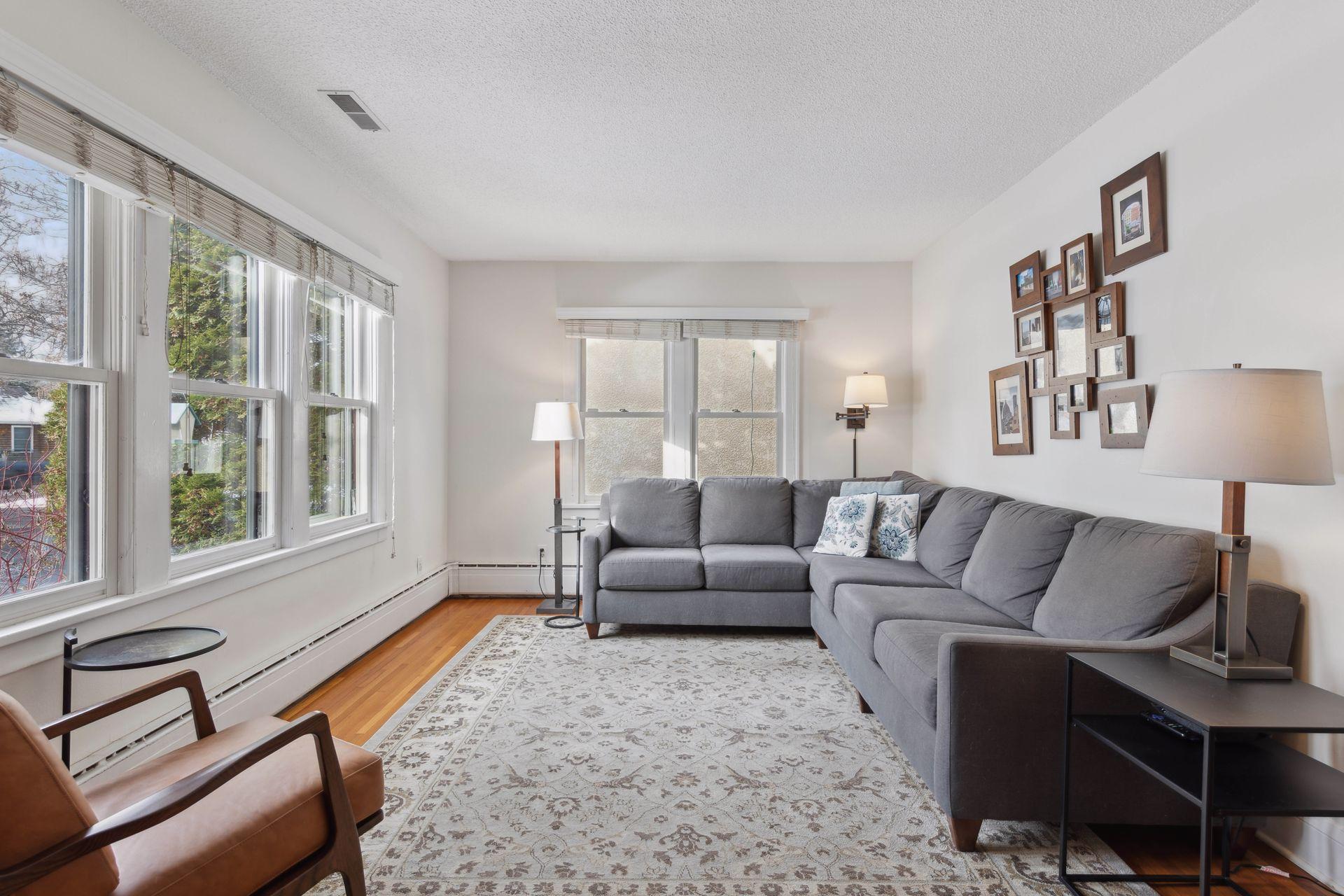 5149 Woodridge Road