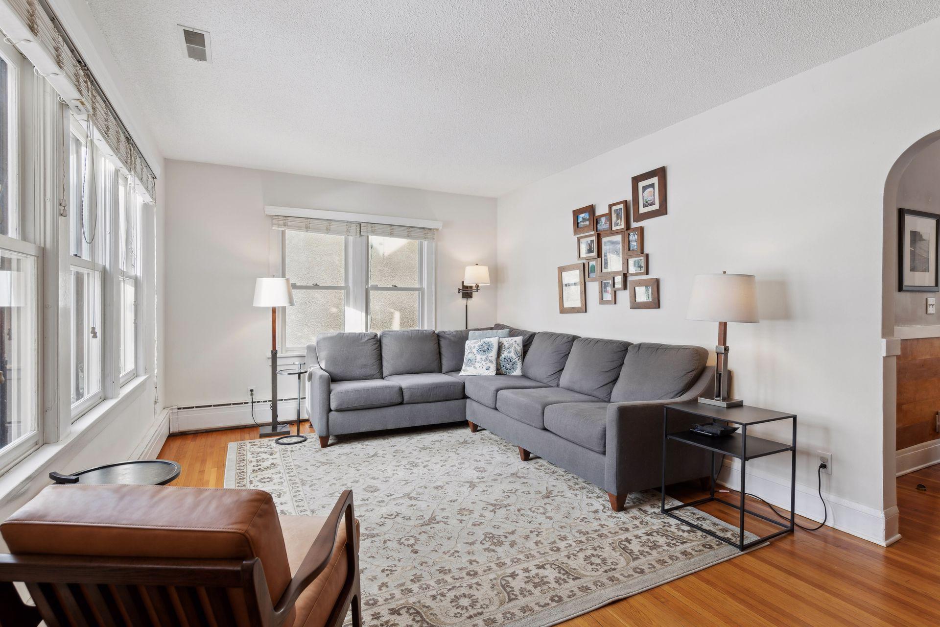 5149 Woodridge Road