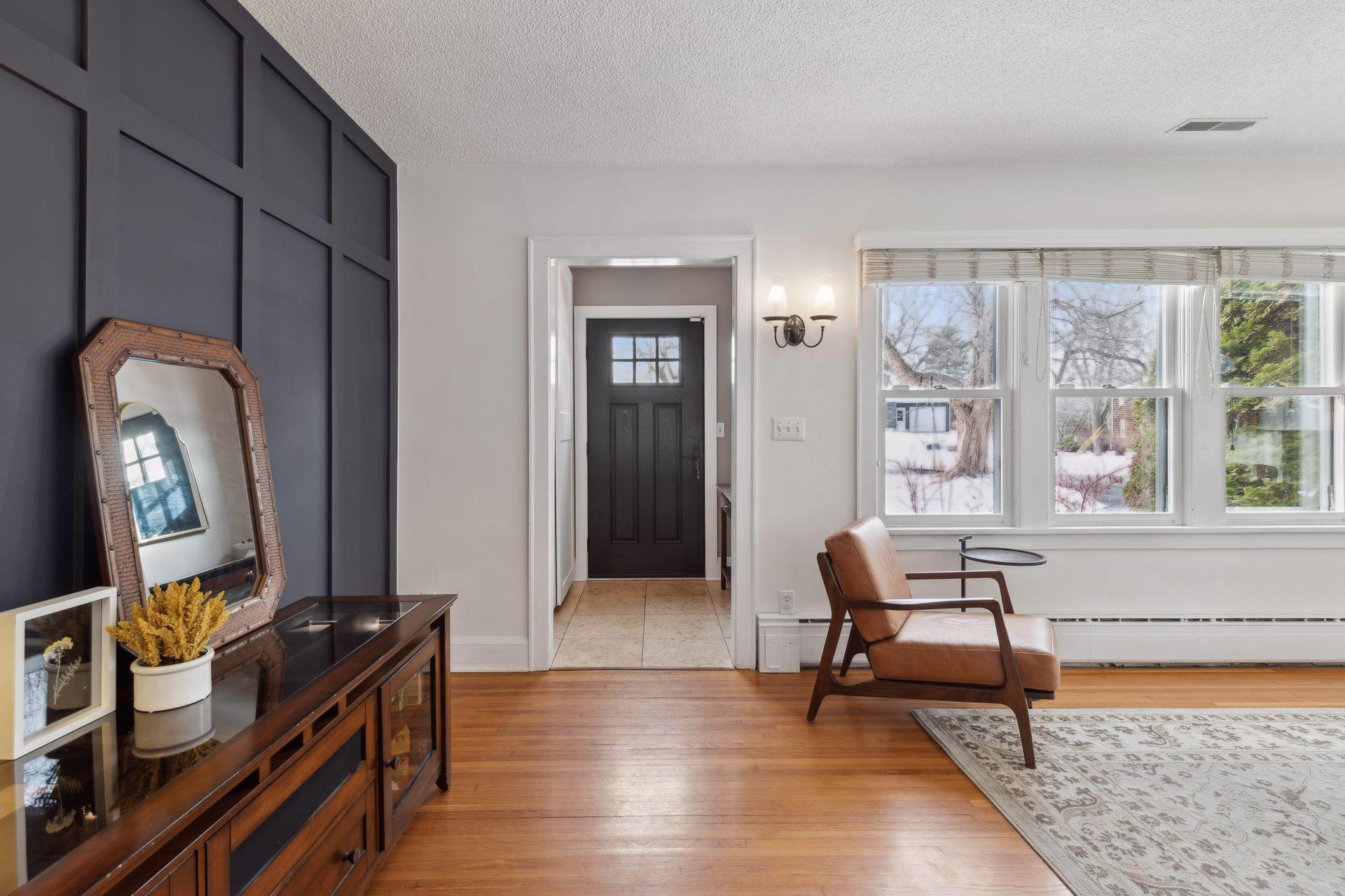5149 Woodridge Road