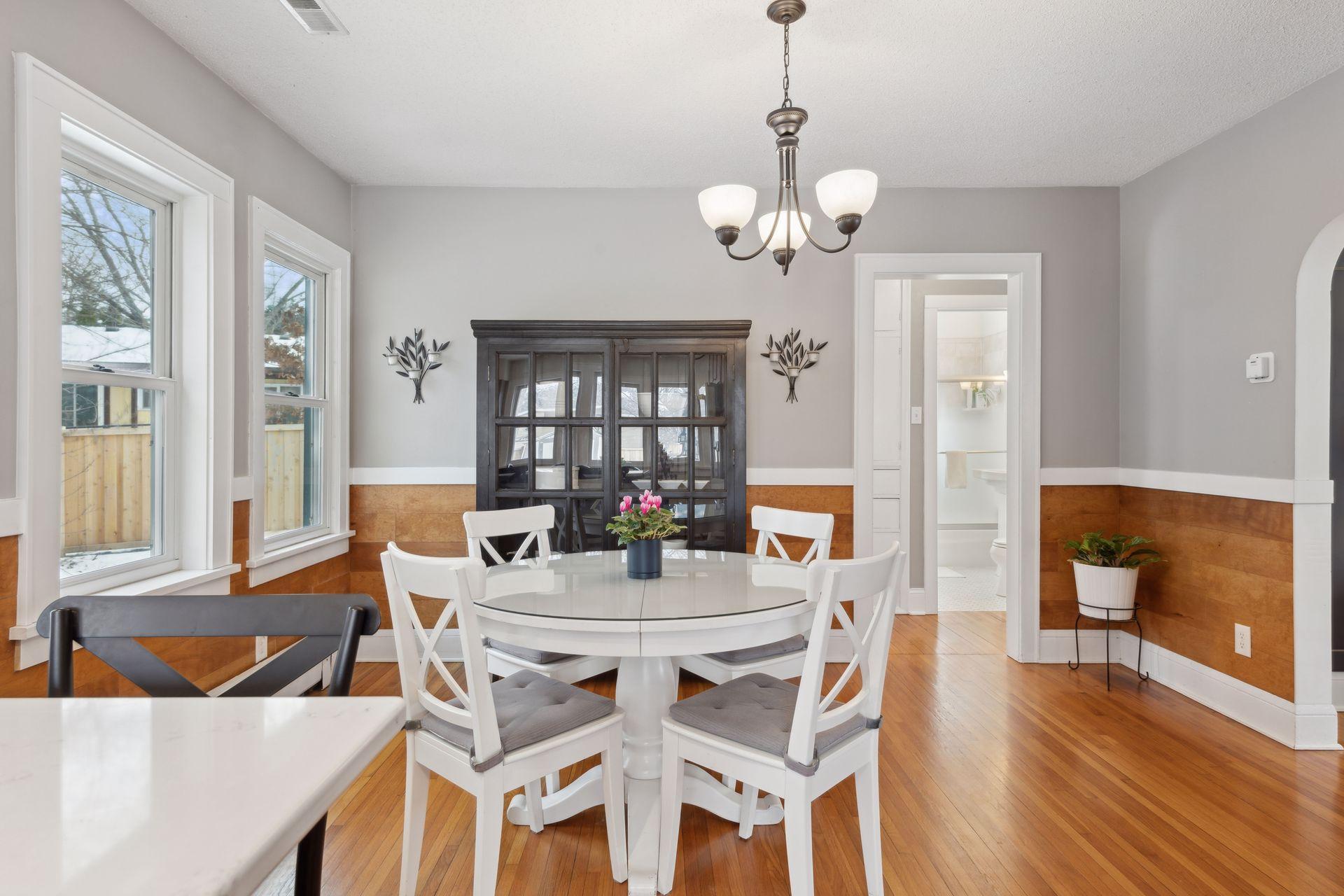 5149 Woodridge Road