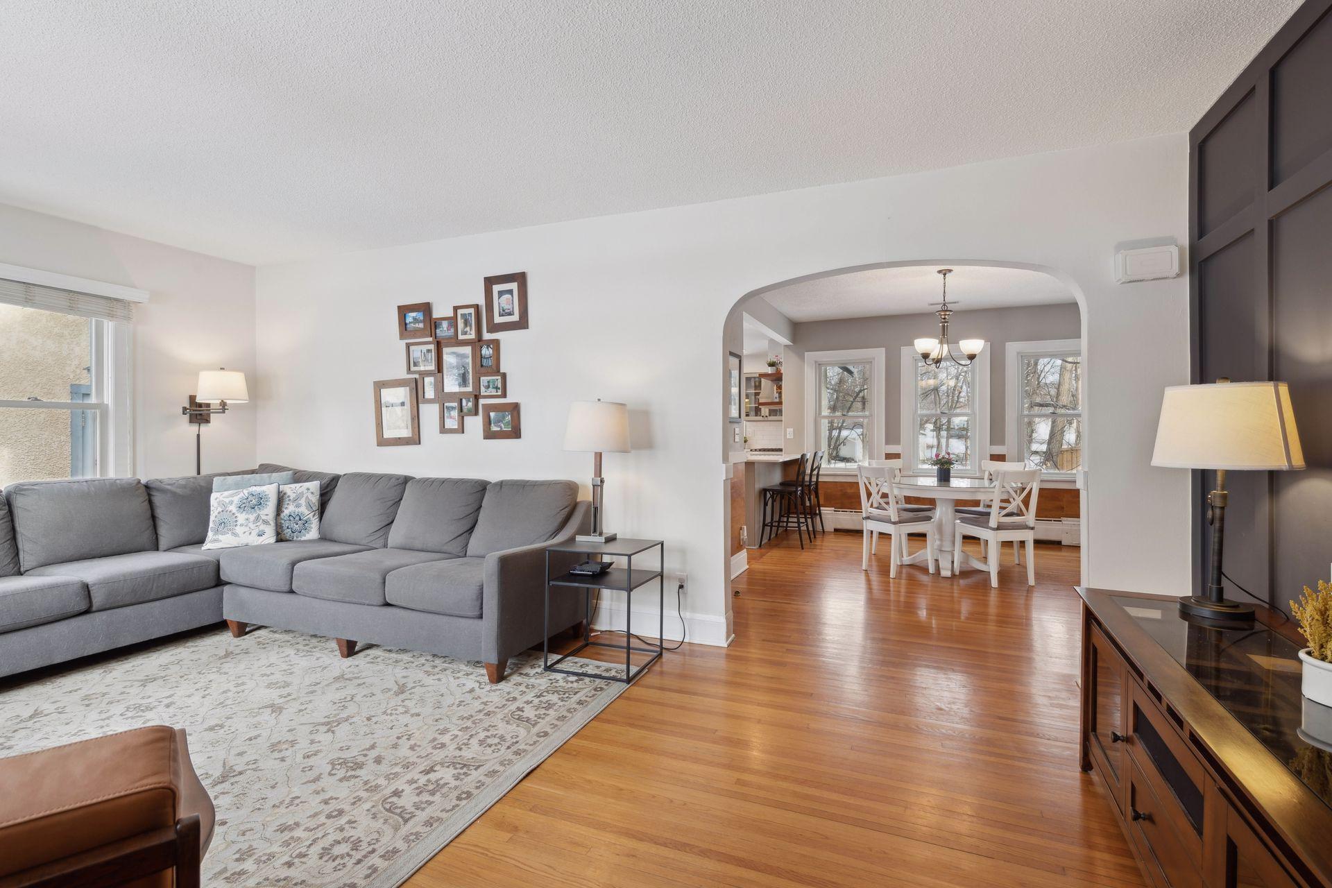 5149 Woodridge Road