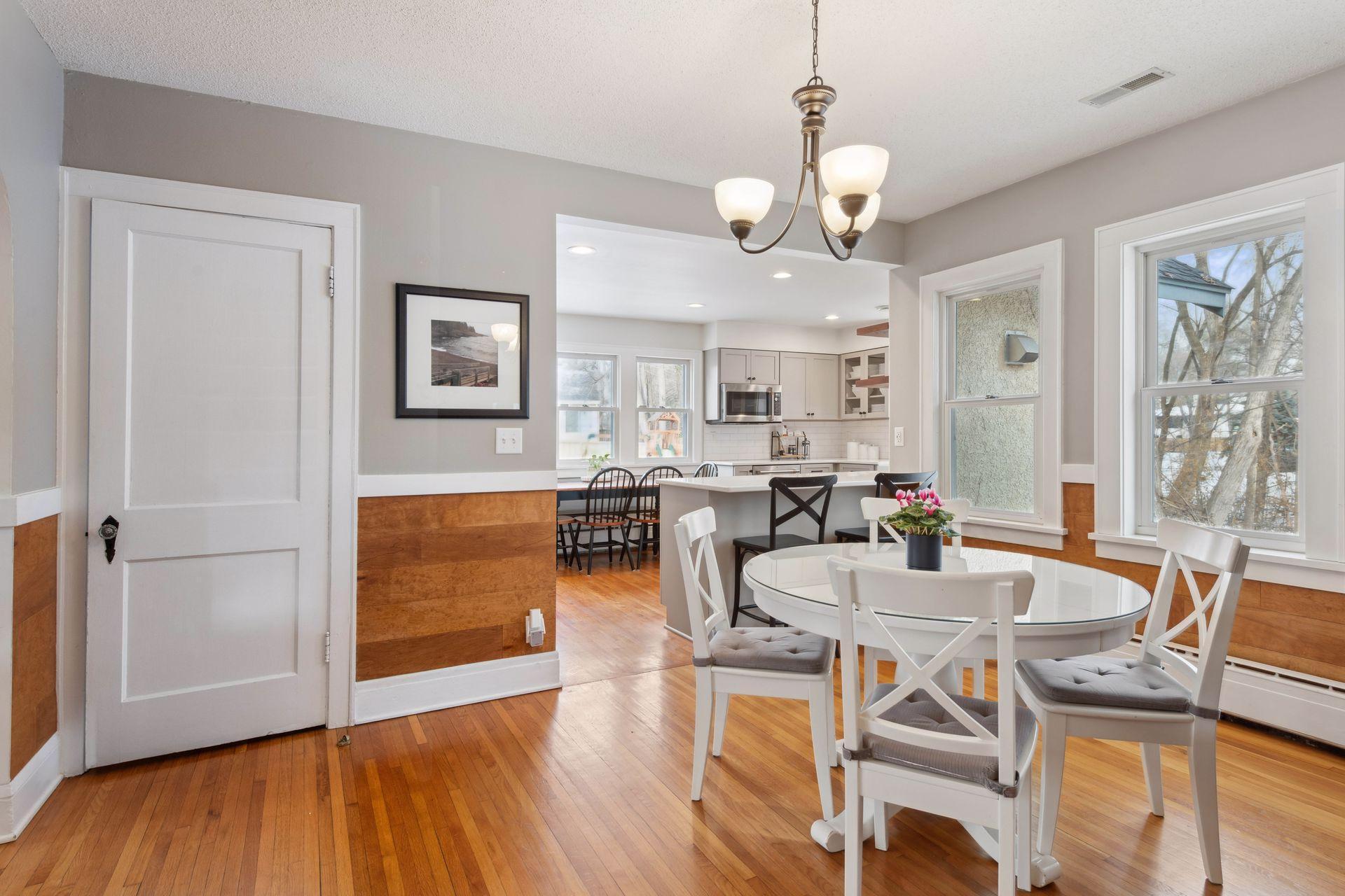5149 Woodridge Road