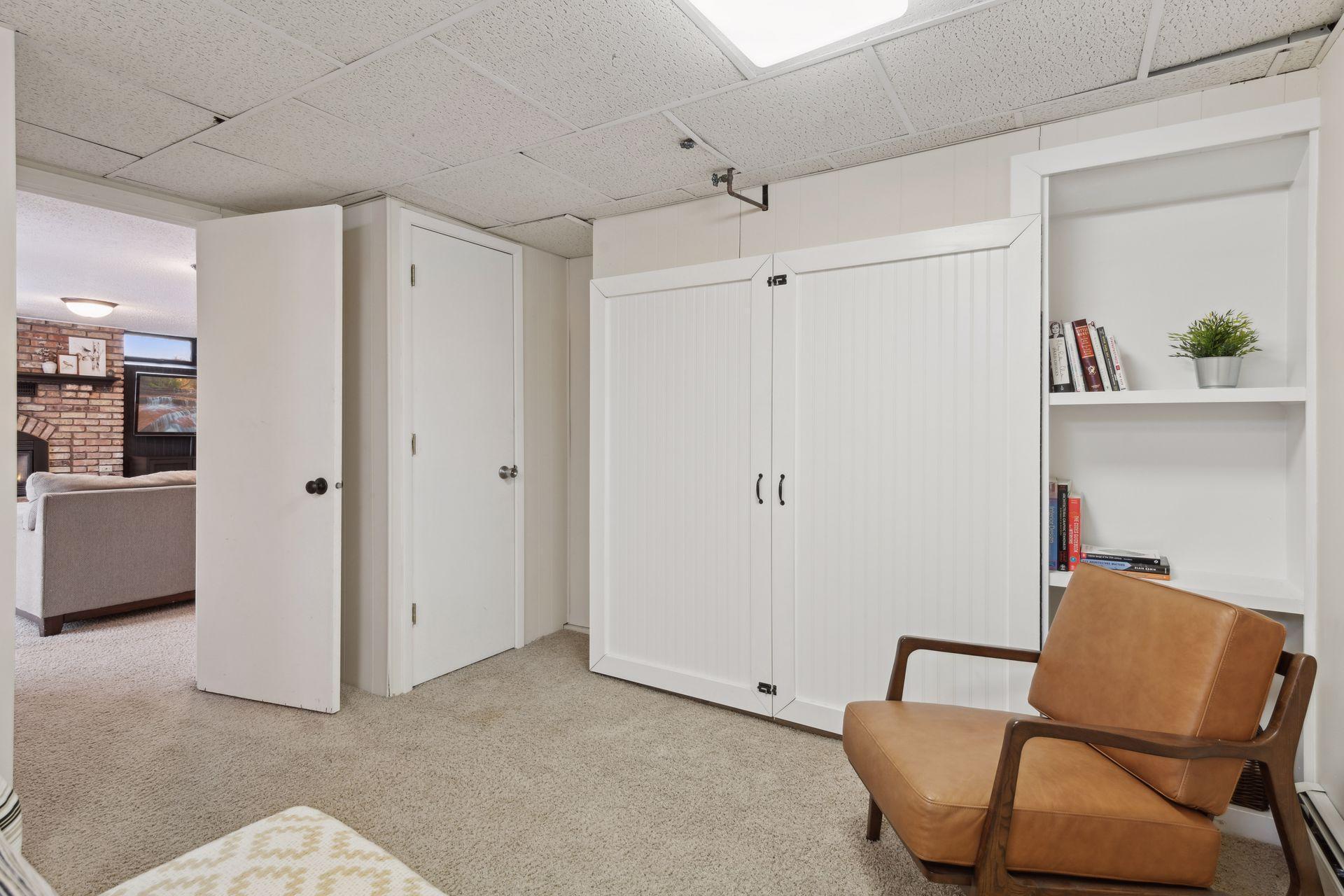 5149 Woodridge Road