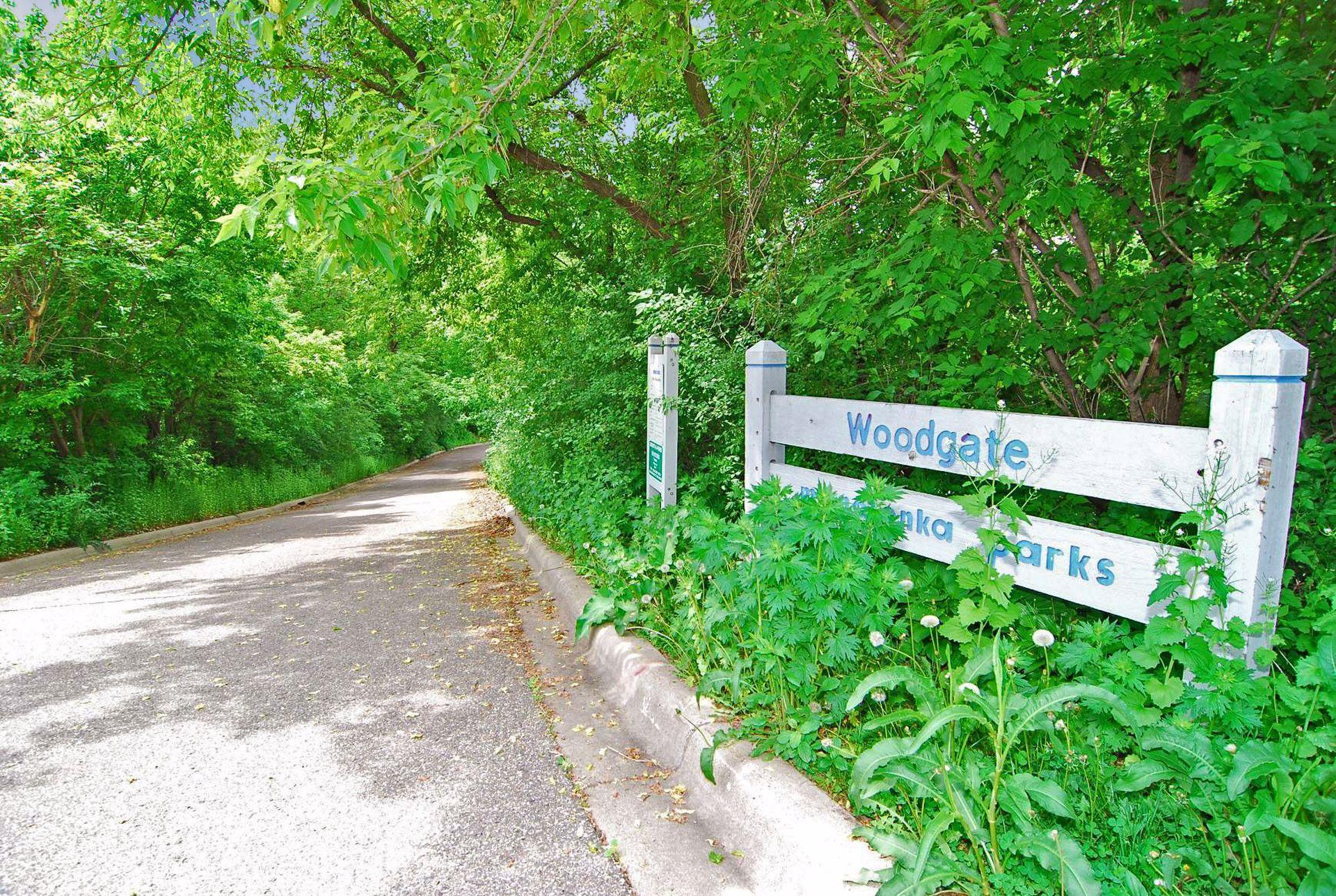 5149 Woodridge Road