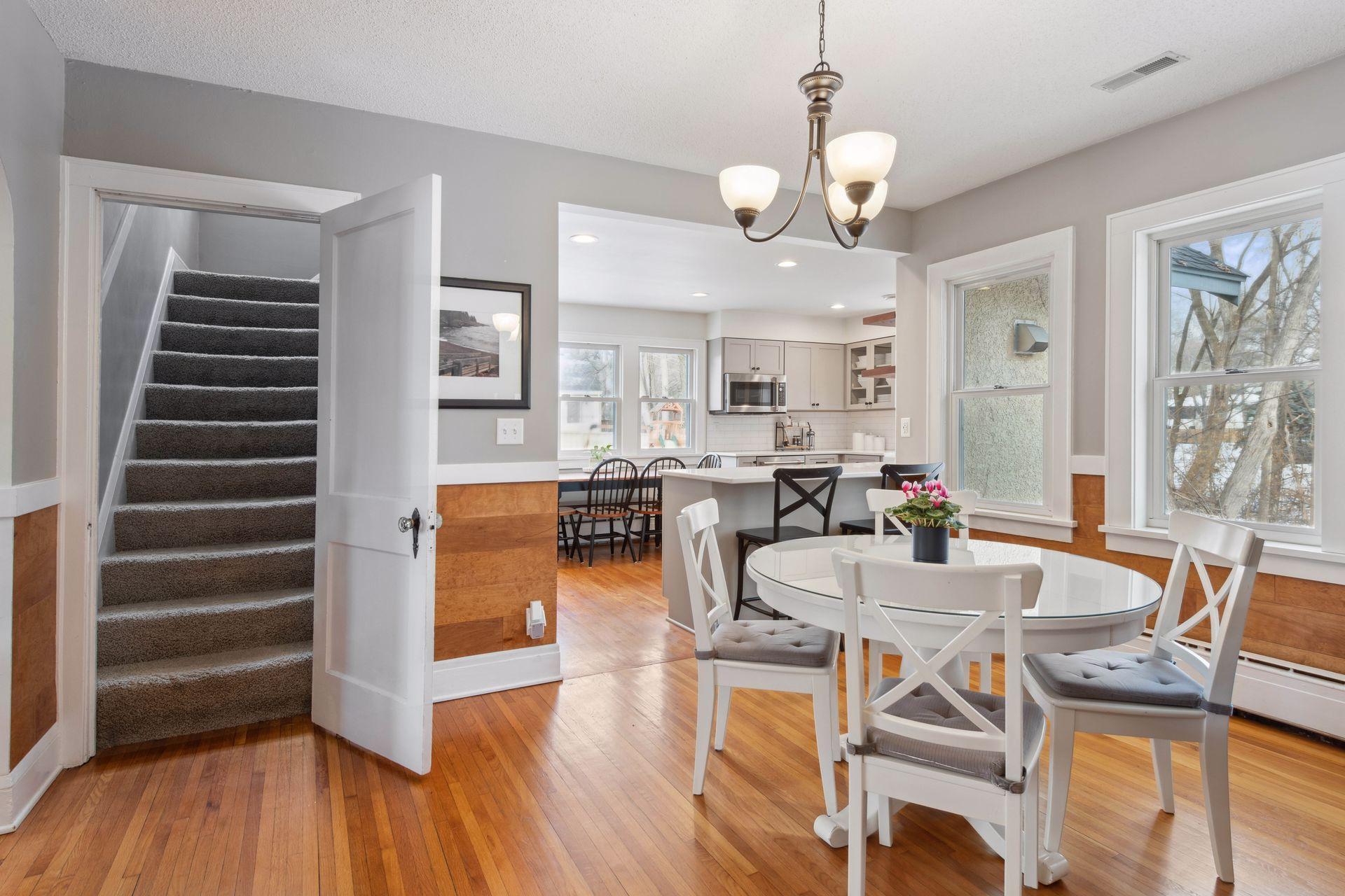 5149 Woodridge Road